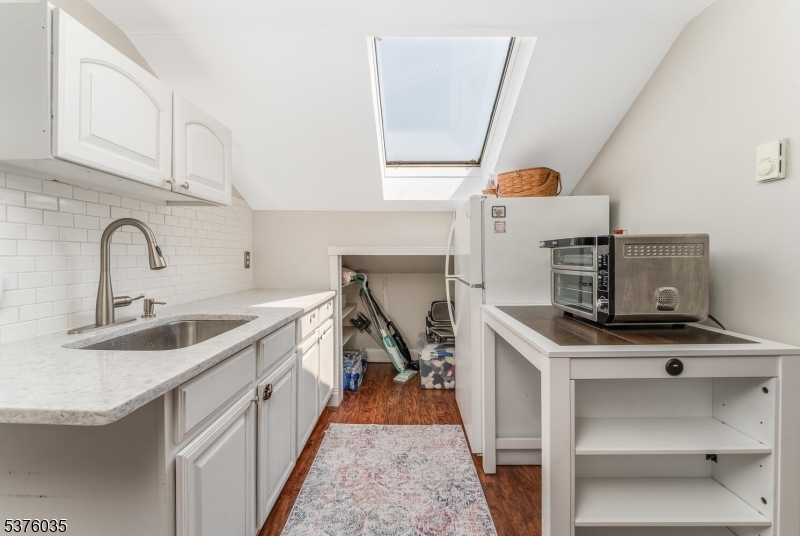 Phillipsburg Town, New Jersey, 08865, United States, 6 Bedrooms Bedrooms, ,4 BathroomsBathrooms,Residential,For Sale,1918649