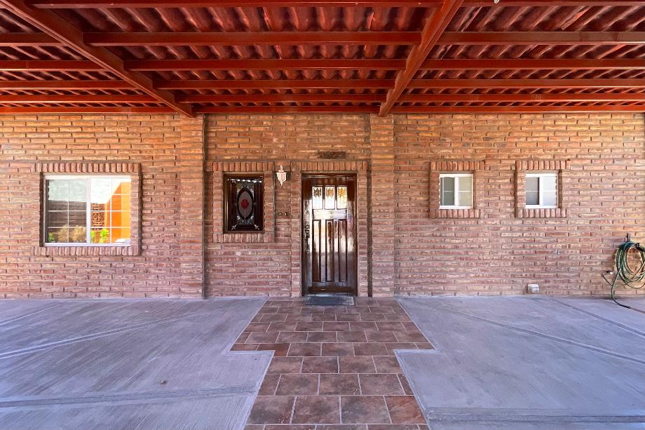 Guaymas, Sonora, 85506, Mexico, 4 Bedrooms Bedrooms, ,2 BathroomsBathrooms,Residential,For Sale,1918784
