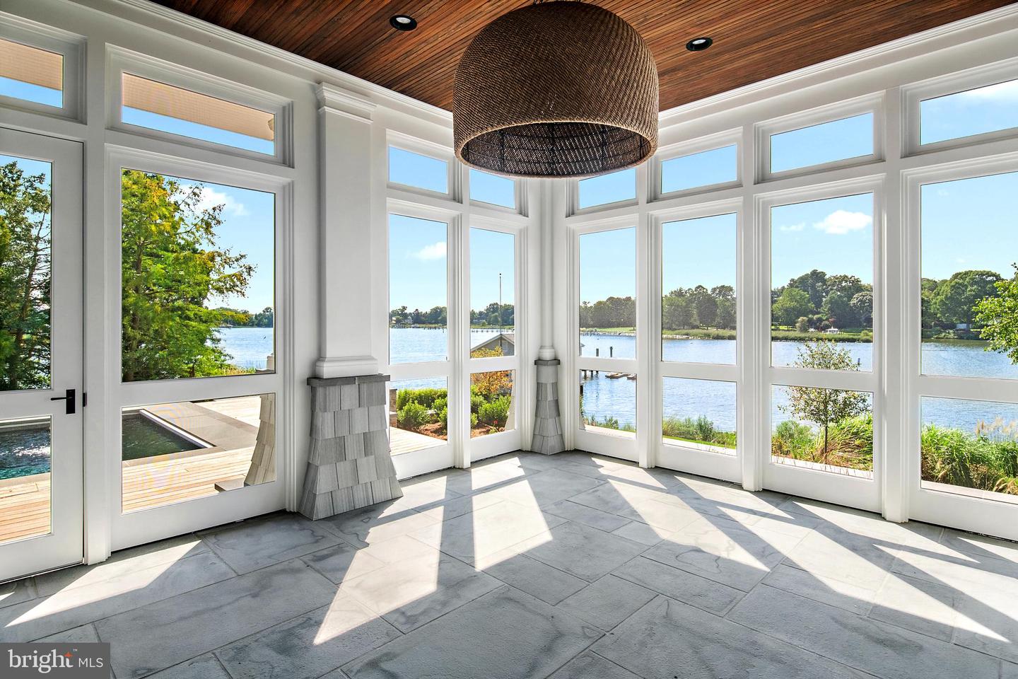 Annapolis, Maryland, 21403, United States, 4 Bedrooms Bedrooms, ,6 BathroomsBathrooms,Residential,For Sale,1940452