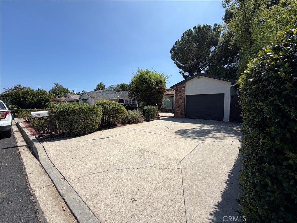 Berdon St, Woodland Hills, CA 91367 #1
