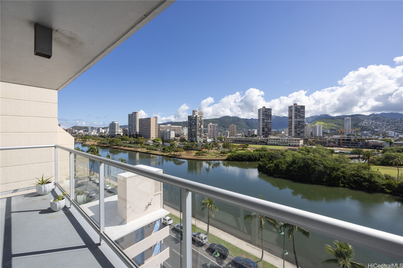 Honolulu, Hawaii, 96815, United States, 1 Bedroom Bedrooms, ,2 BathroomsBathrooms,Residential,For Sale,1847684
