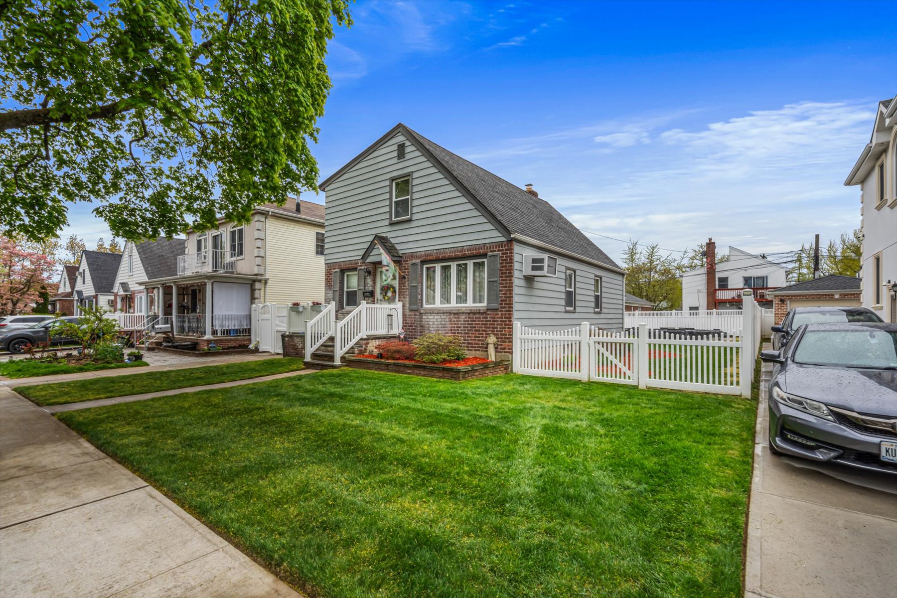  79-42 264th Street, Glen Oaks, NY, 11004 - 物件實景