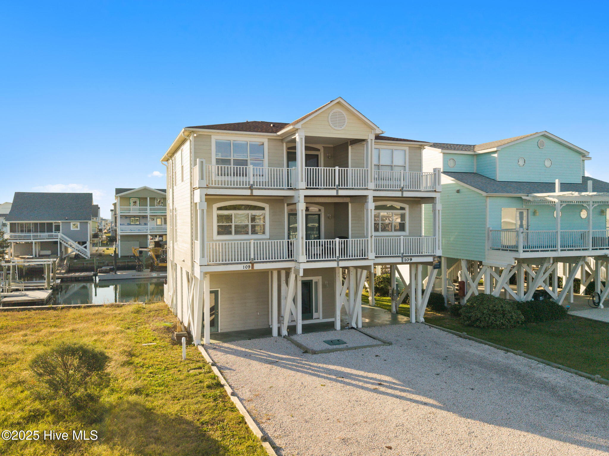 Holden Beach, North Carolina, 28462, United States, 4 Bedrooms Bedrooms, ,5 BathroomsBathrooms,Residential,For Sale,1992346