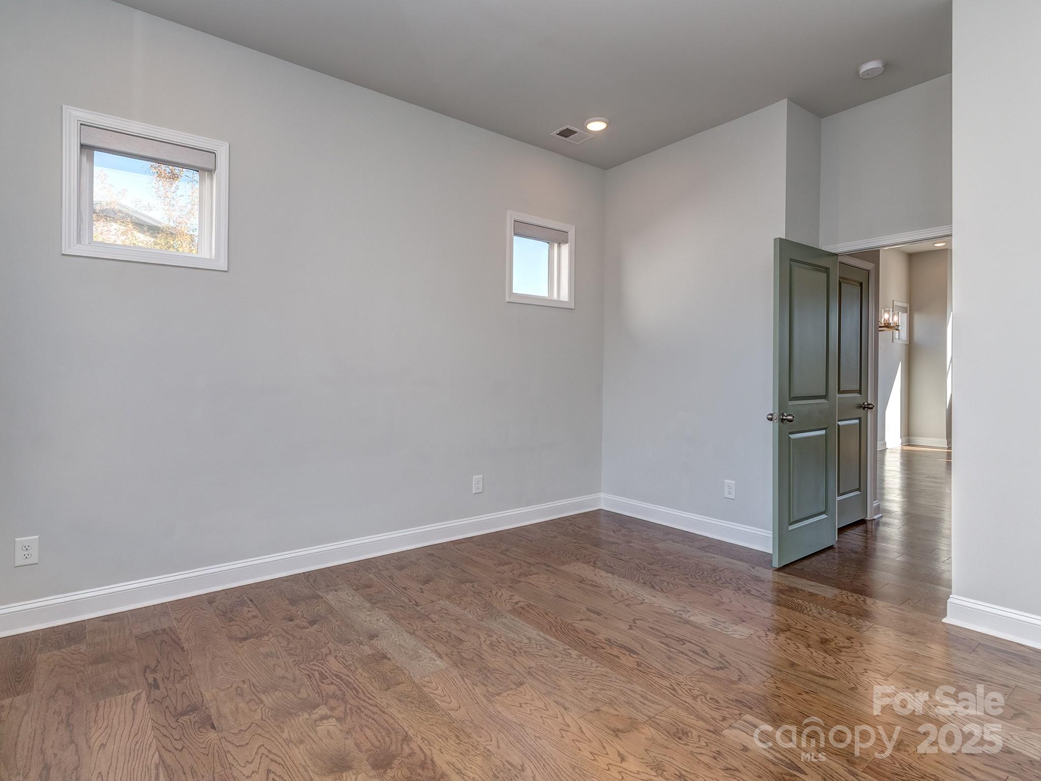 Charlotte, North Carolina, 28277, United States, 4 Bedrooms Bedrooms, ,4 BathroomsBathrooms,Residential,For Sale,1989428