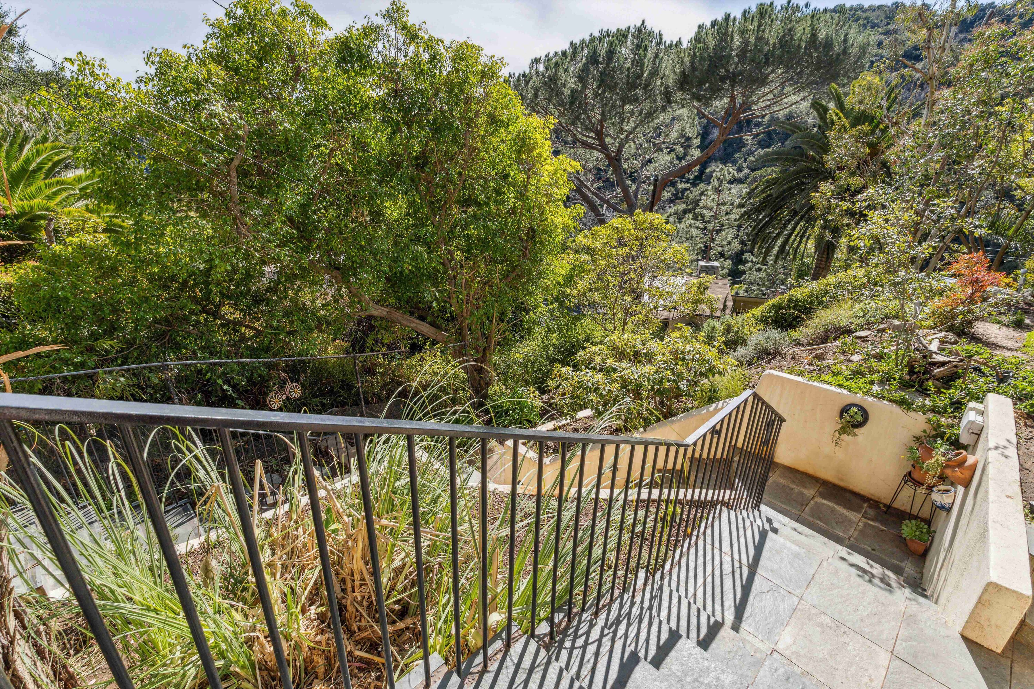  10037 Reevesbury Dr - 物件實景