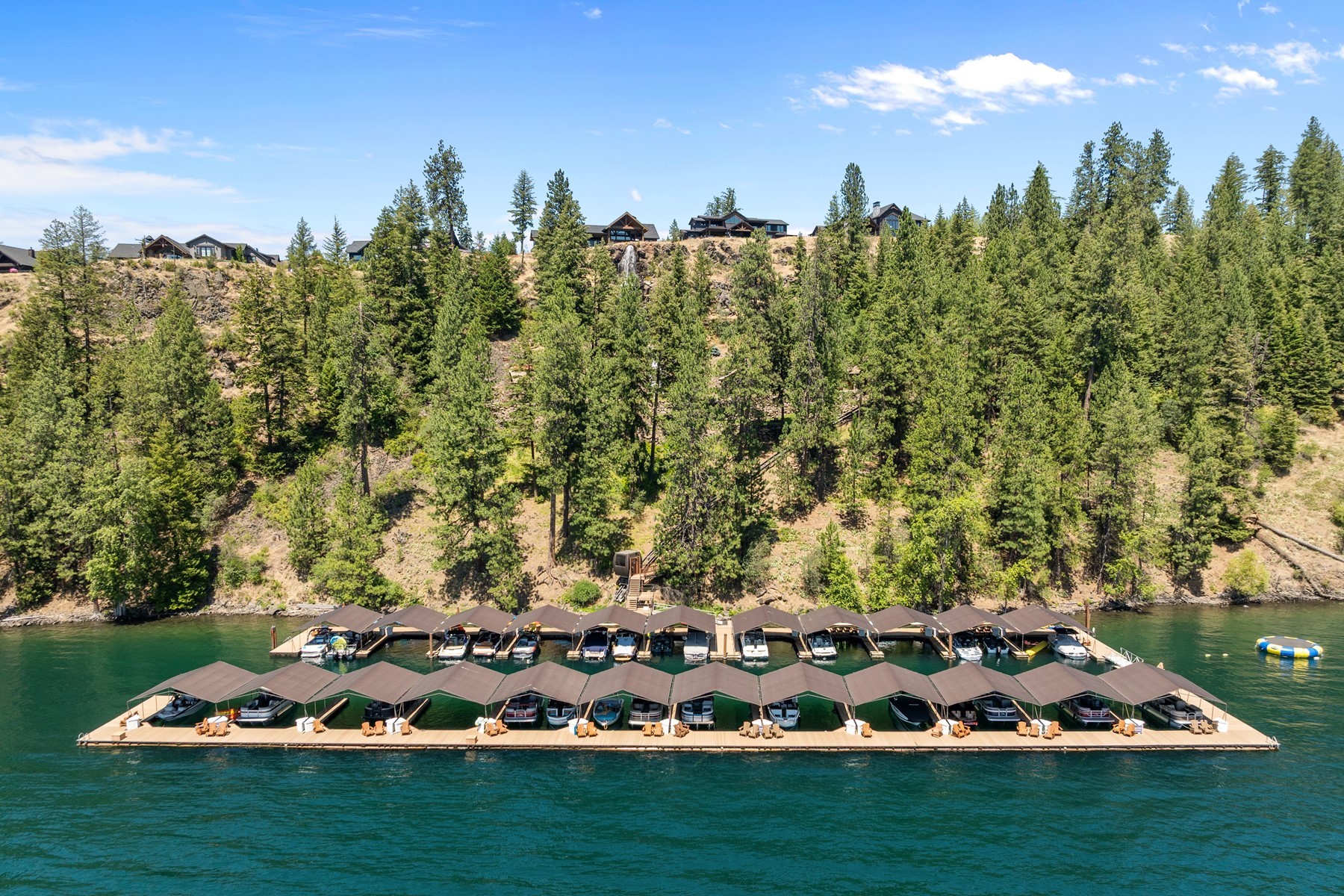  Rare Custom Retreat at Hayden Lake - 物件實景