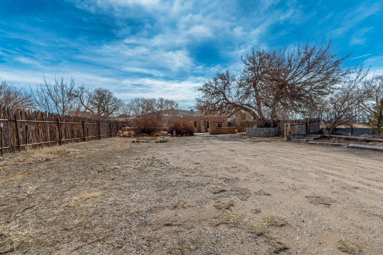 Espanola, New Mexico, 87532, United States, 5 Bedrooms Bedrooms, ,3 BathroomsBathrooms,Residential,For Sale,1762184