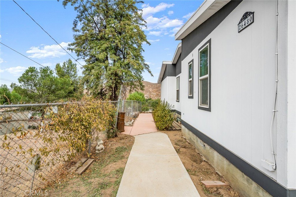 Hemet, California, 92545, United States, 6 Bedrooms Bedrooms, ,3 BathroomsBathrooms,Residential,For Sale,1937118