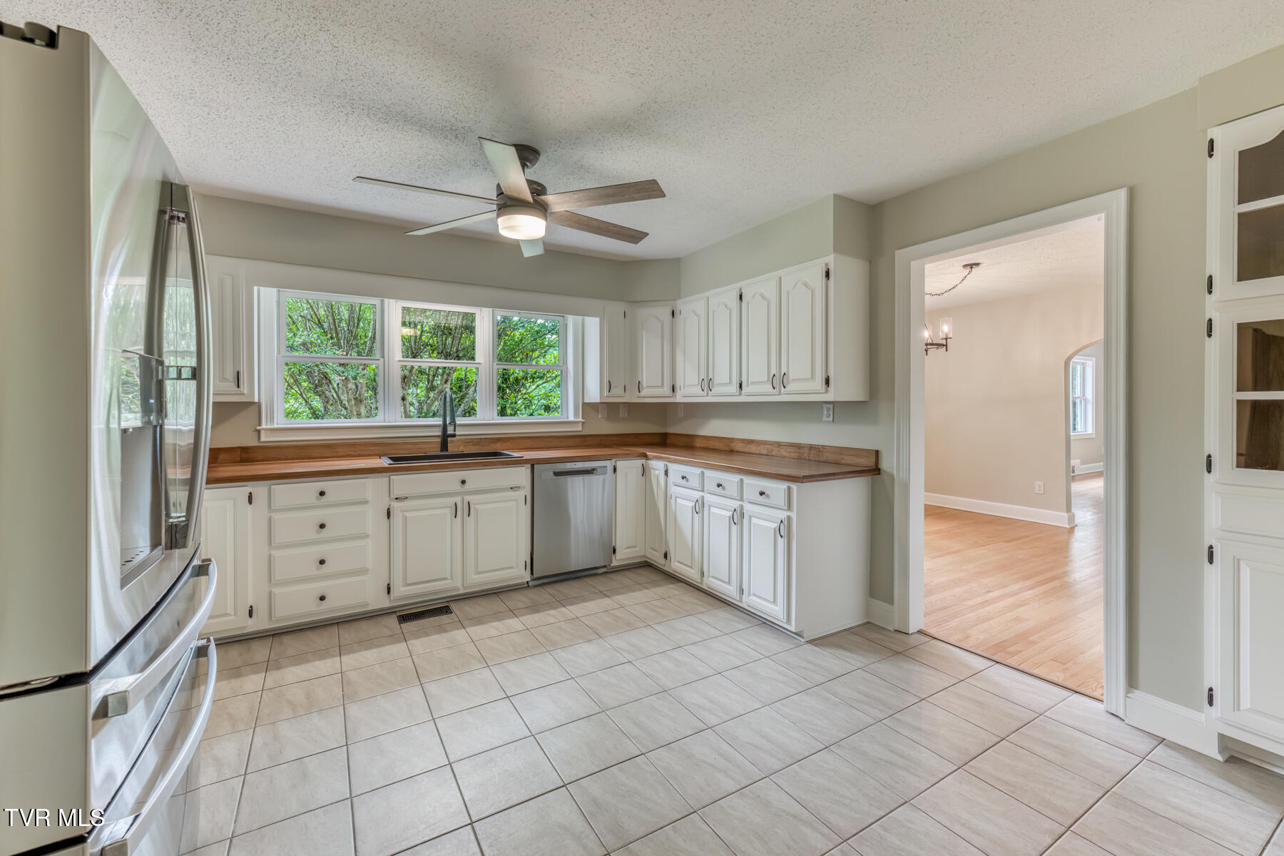 Afton, Tennessee, 37616, United States, 5 Bedrooms Bedrooms, ,3 BathroomsBathrooms,Residential,For Sale,2048467