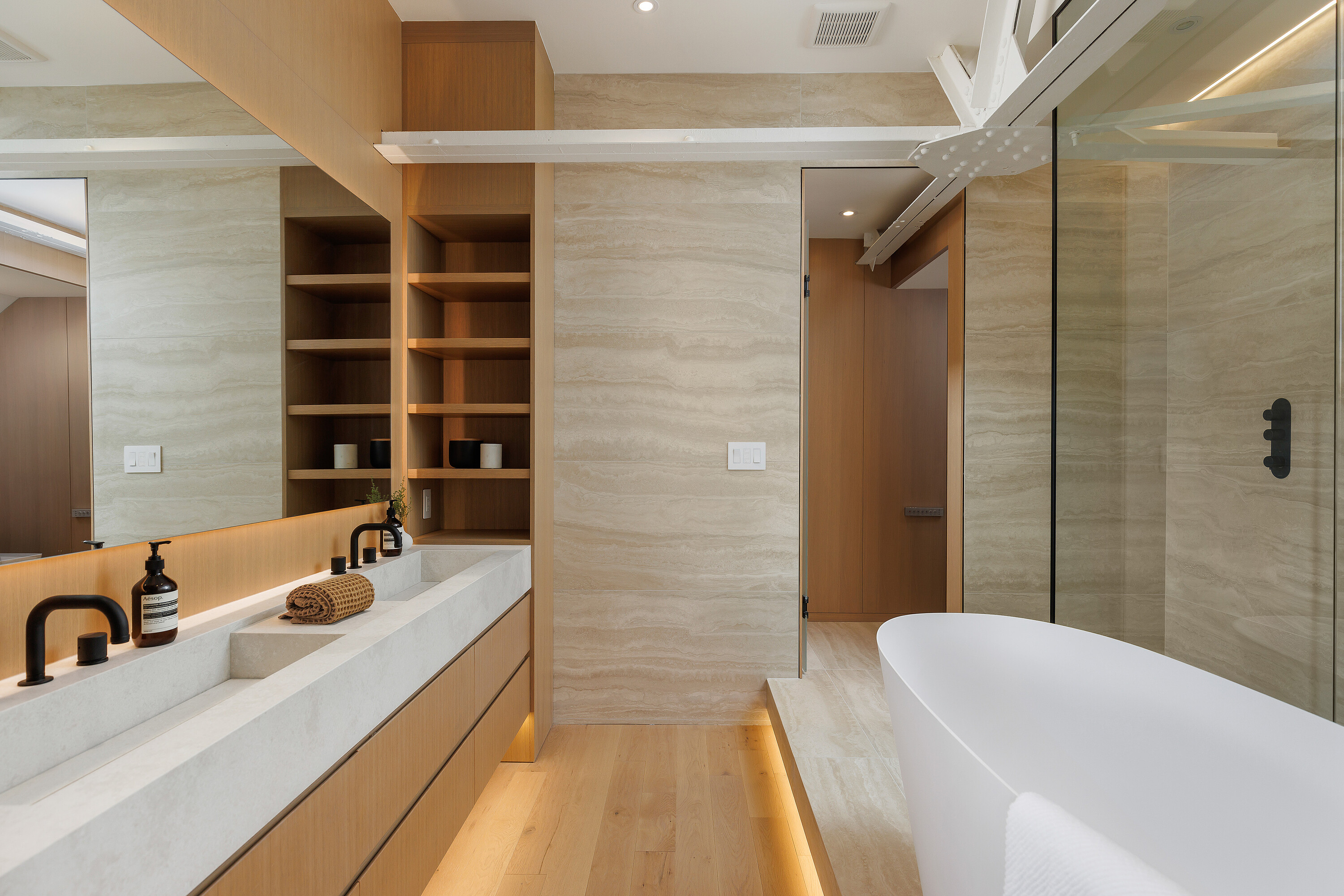  A Luxury Loft Like No Other - 物件實景