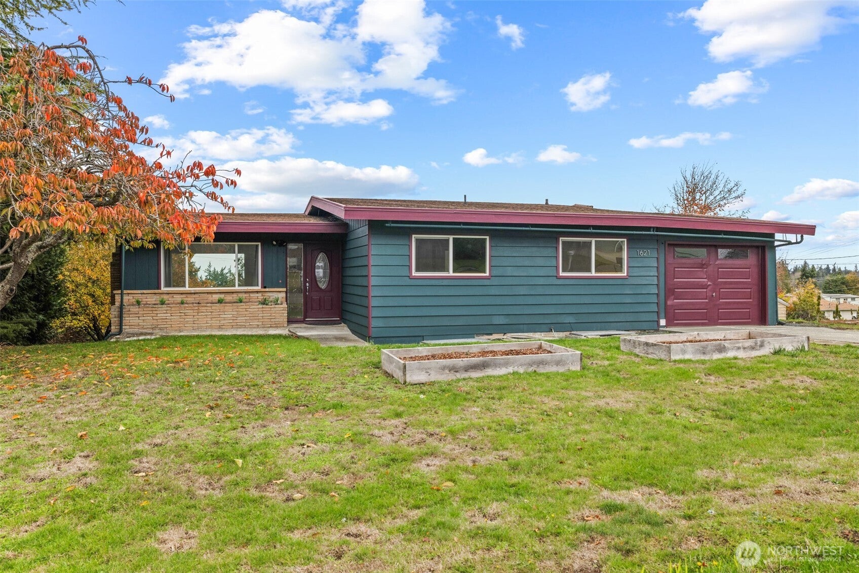 Port Angeles, Washington, 98362, United States, 3 Bedrooms Bedrooms, ,1 BathroomBathrooms,Residential,For Sale,1987084