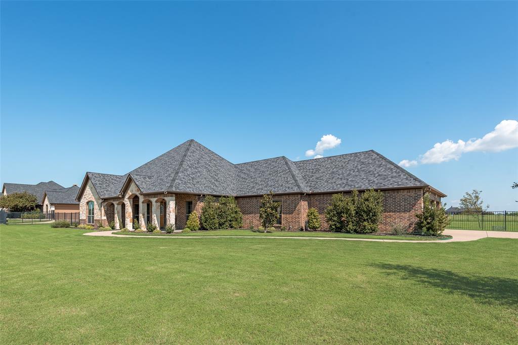 Terrell, Texas, 75160, United States, 4 Bedrooms Bedrooms, ,3 BathroomsBathrooms,Residential,For Sale,1978640
