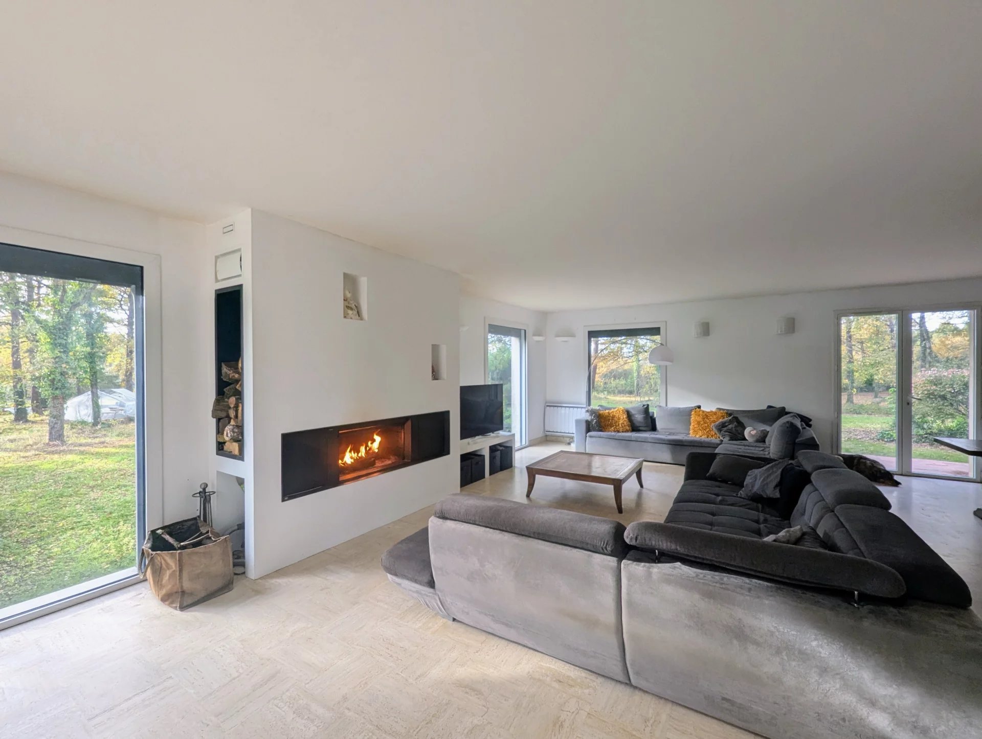 Azay-sur-Cher, Centre-Val de Loire, 37270, FR, ,Residential,For Sale,1990961