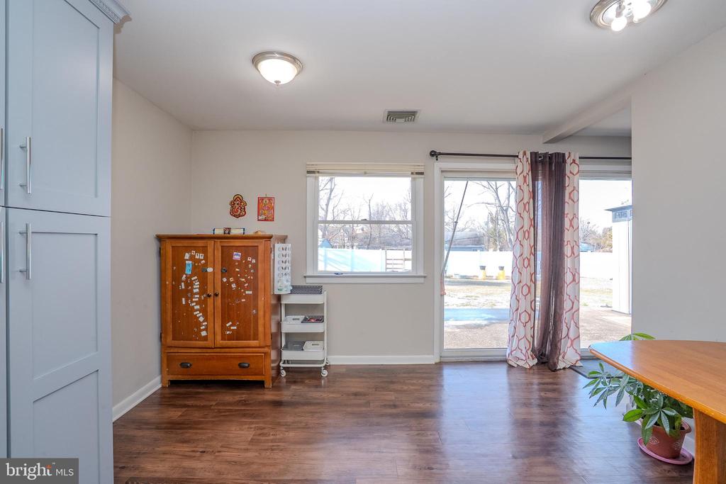 Kendall Park, New Jersey, 08824, United States, 3 Bedrooms Bedrooms, ,2 BathroomsBathrooms,Residential,For Sale,2005675