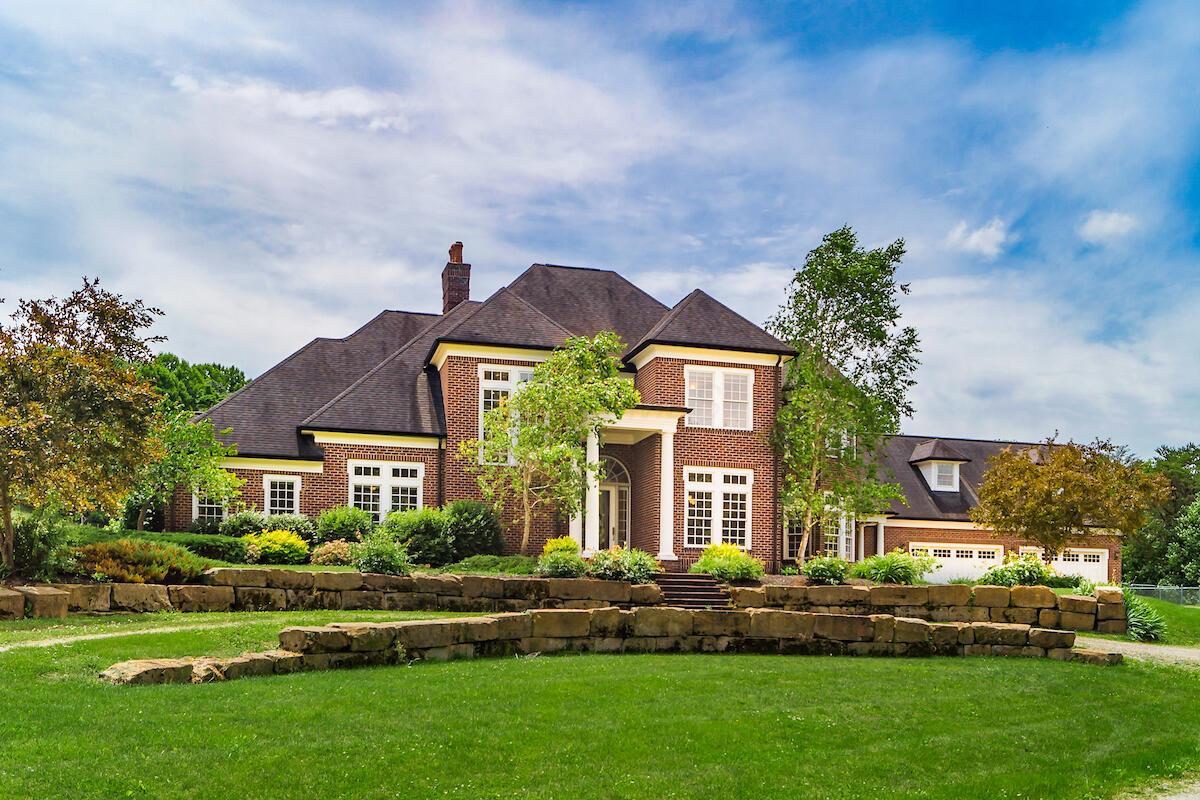 Rockbridge, Ohio, 43149, United States, 8 Bedrooms Bedrooms, ,10 BathroomsBathrooms,Residential,For Sale,1818163