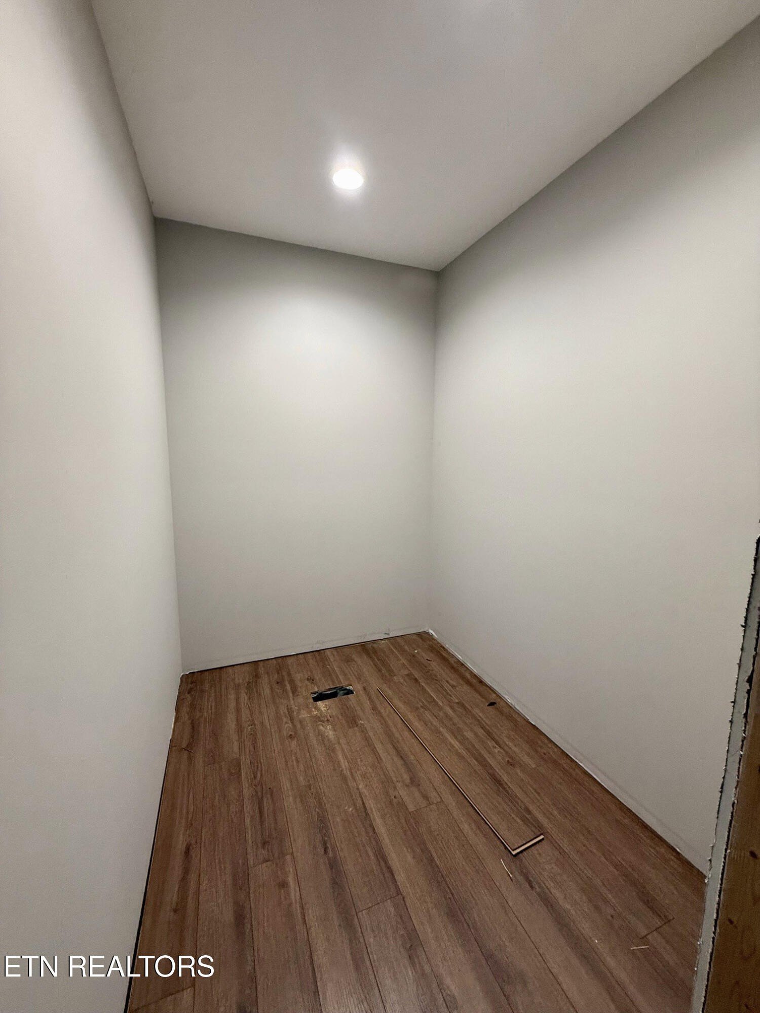 Crossville, Tennessee, 38571, United States, 3 Bedrooms Bedrooms, ,4 BathroomsBathrooms,Residential,For Sale,1981964