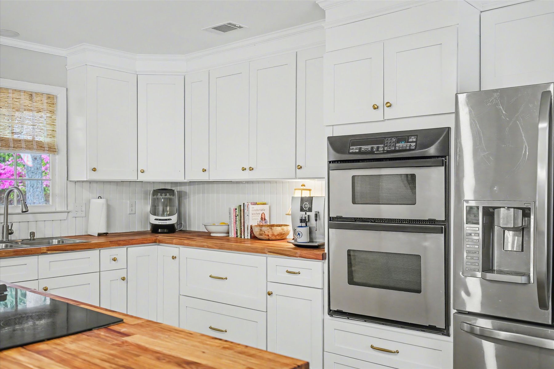  Lovely Updated Cottage in The Landings Gated Community - 物件實景