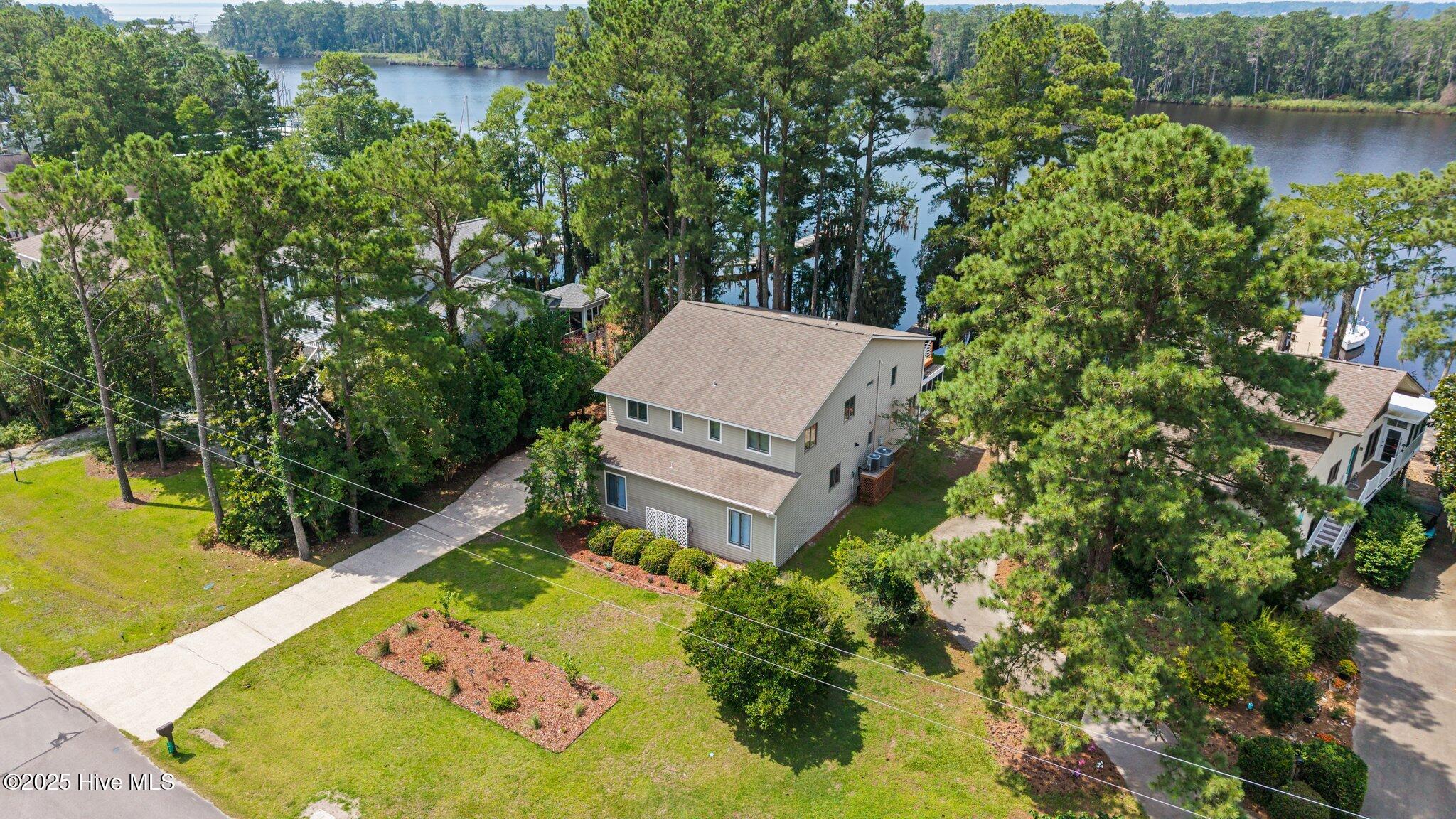 New Bern, North Carolina, 28560, United States, 3 Bedrooms Bedrooms, ,4 BathroomsBathrooms,Residential,For Sale,1874944