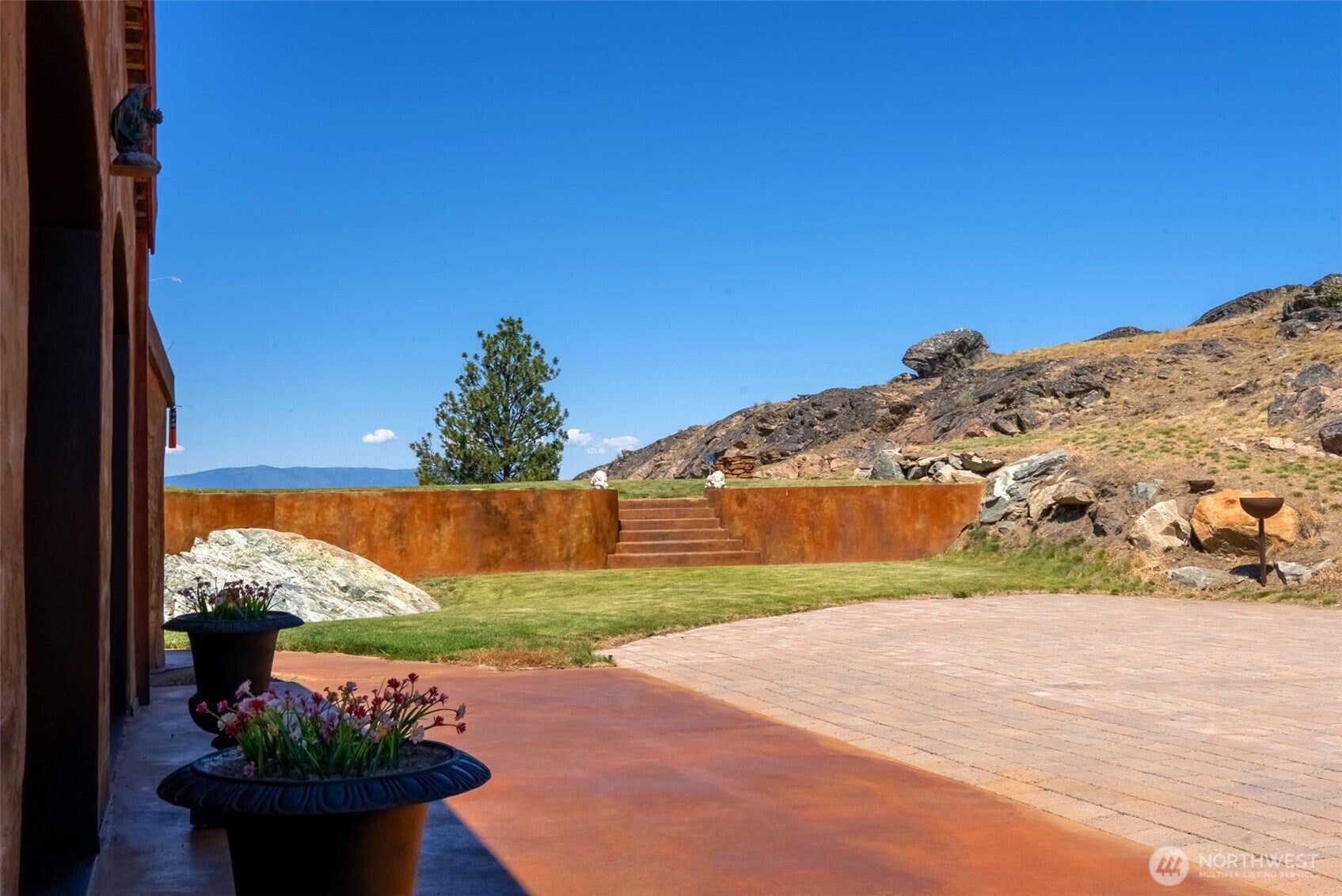 Oroville, Washington, 98844, United States, 1 Bedroom Bedrooms, ,Residential,For Sale,1882313