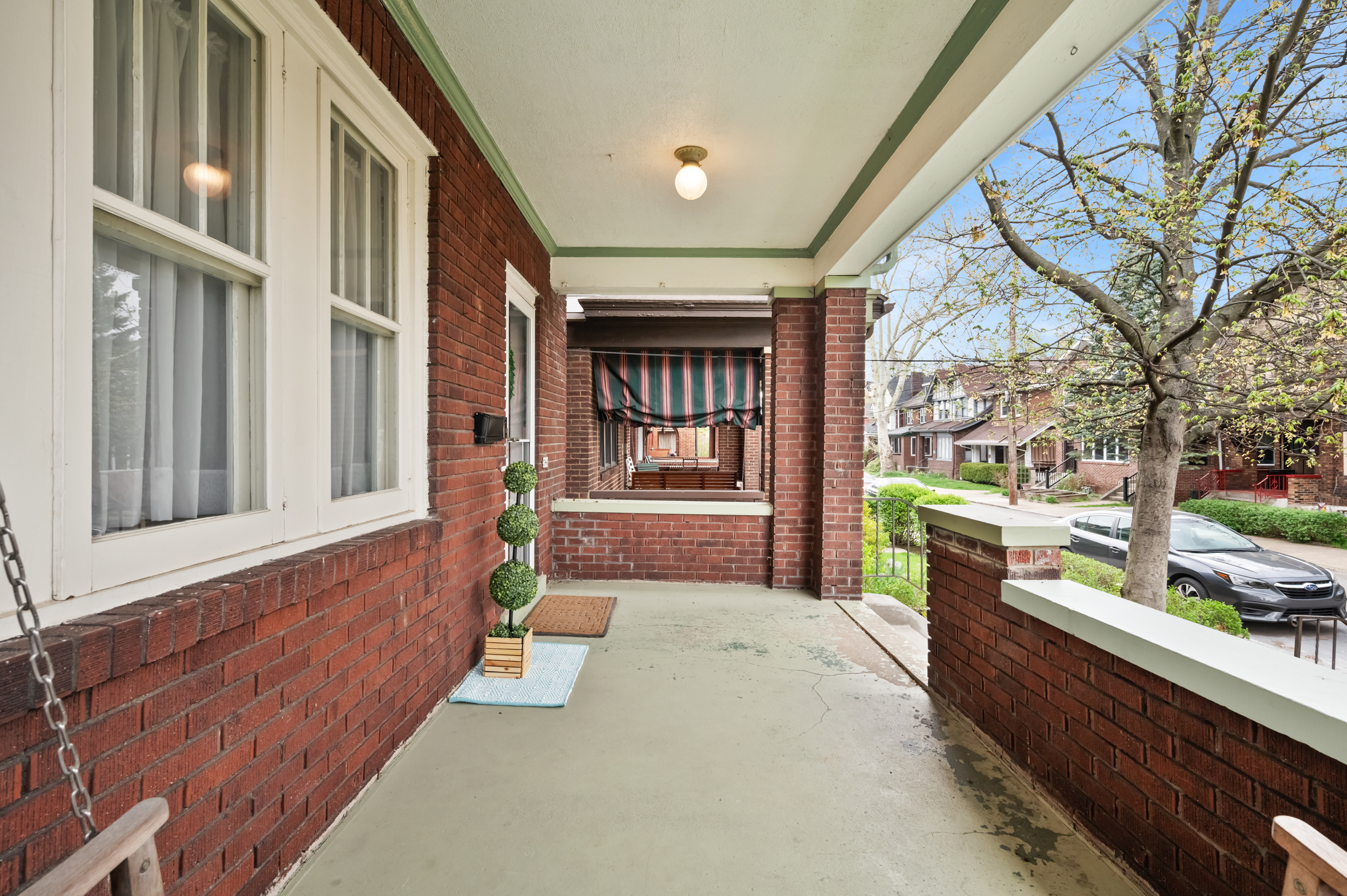  586 Celeron Street, Pittsburgh, PA 15221 - 物件實景