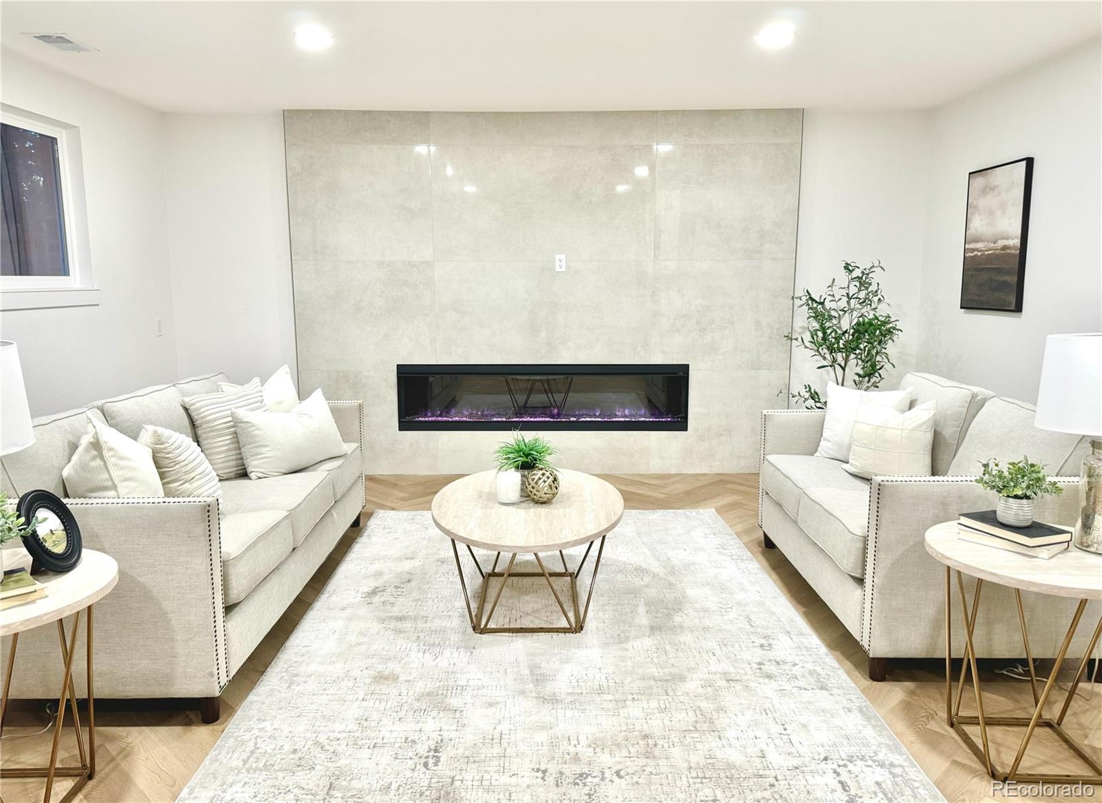 Denver, Colorado, 80237, United States, 5 Bedrooms Bedrooms, ,3 BathroomsBathrooms,Residential,For Sale,2005888