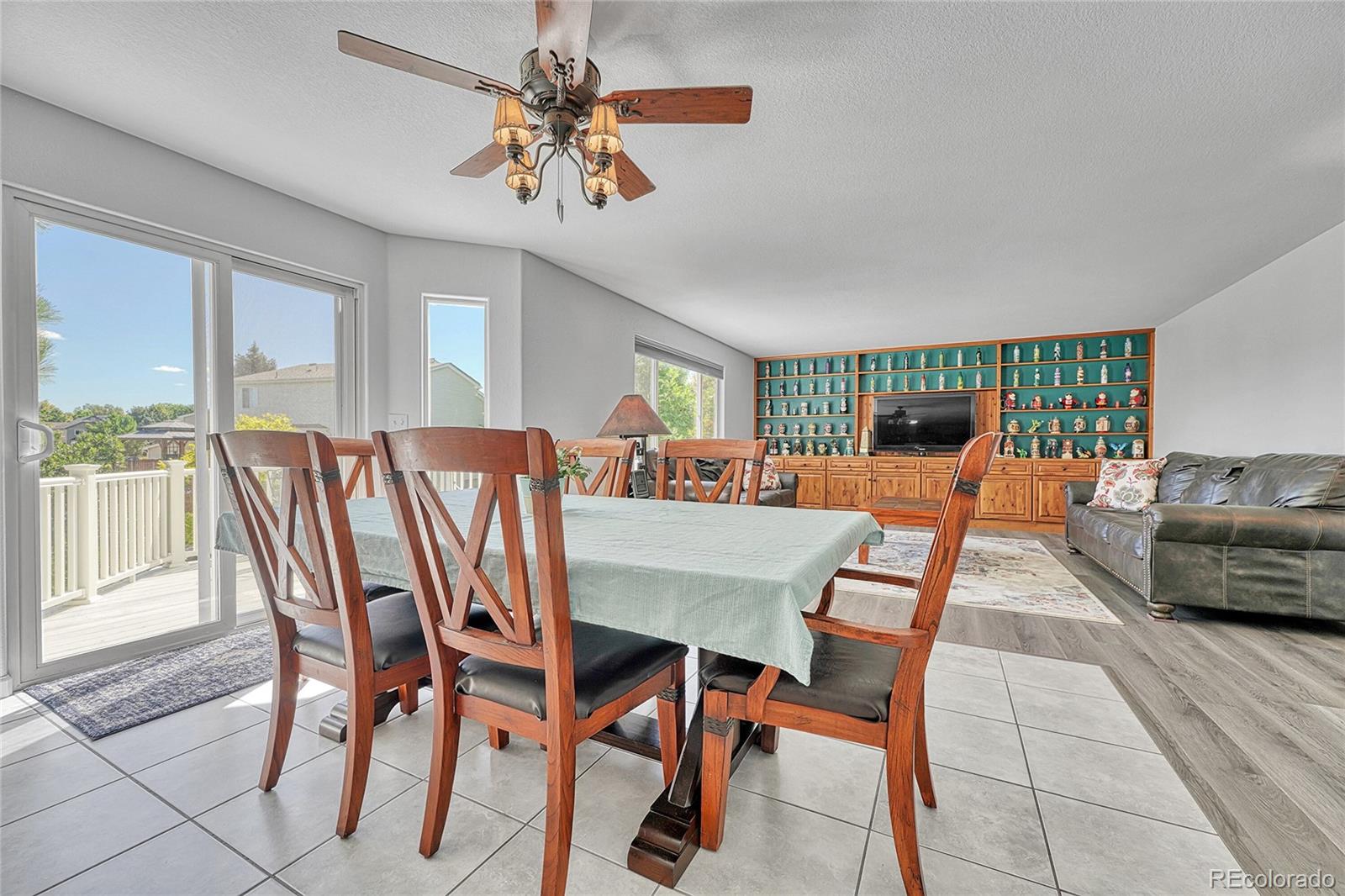 Littleton, Colorado, 80125, United States, 4 Bedrooms Bedrooms, ,3 BathroomsBathrooms,Residential,For Sale,1955641