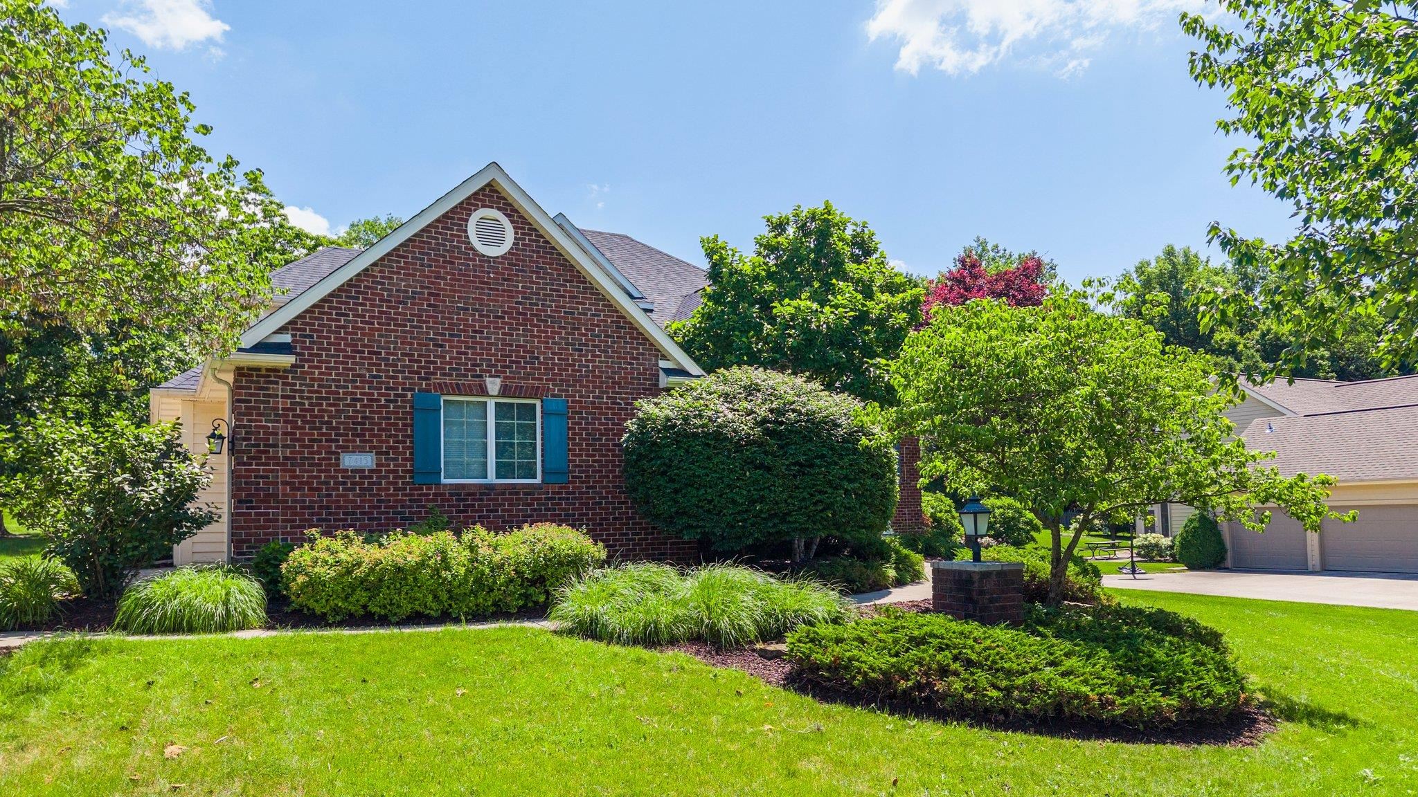 Roanoke, Indiana, 46783, United States, 5 Bedrooms Bedrooms, ,4 BathroomsBathrooms,Residential,For Sale,1913687
