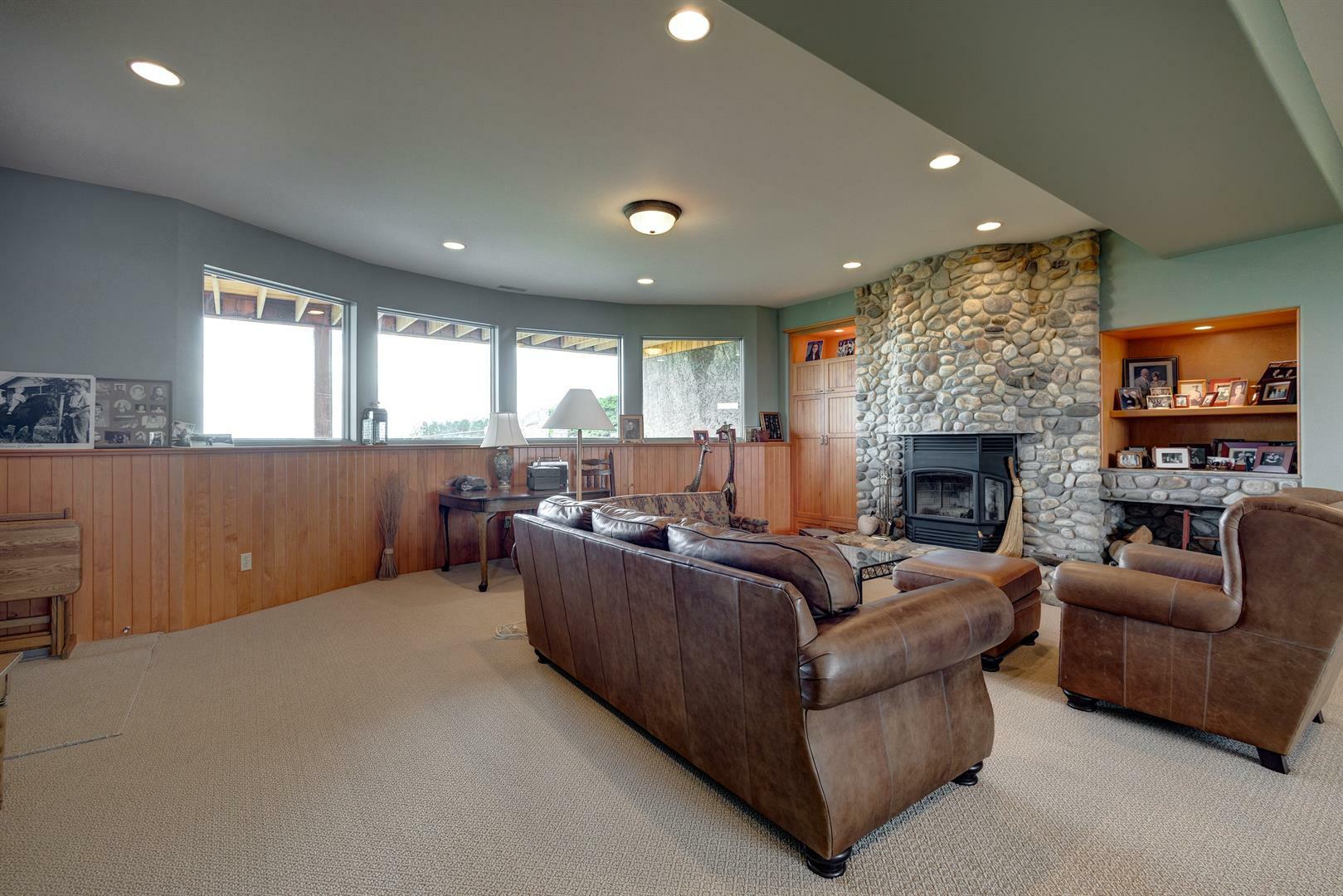 RURAL FOOTHILLS COUNTY, Alberta, T1S 4A9, CA, 3 Bedrooms Bedrooms, ,5 BathroomsBathrooms,Residential,For Sale,1838193