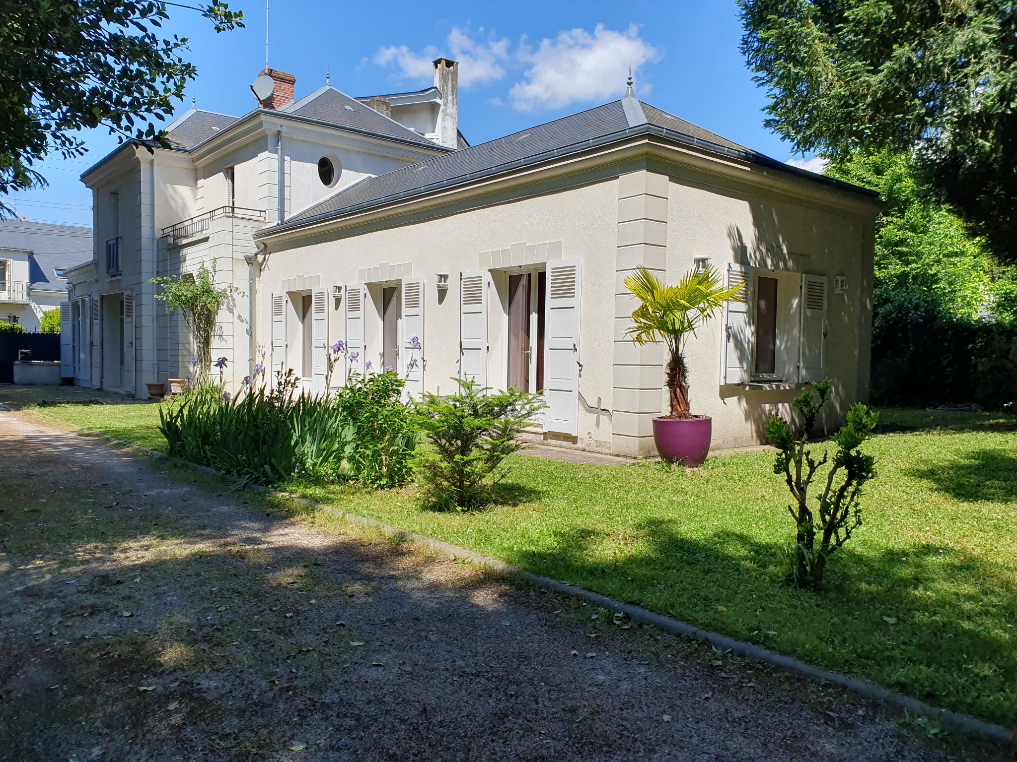  Olivet – Elegant Early 20th Century Villa – 230 sqm – 1,800 sqm Landscaped Park - 物件實景