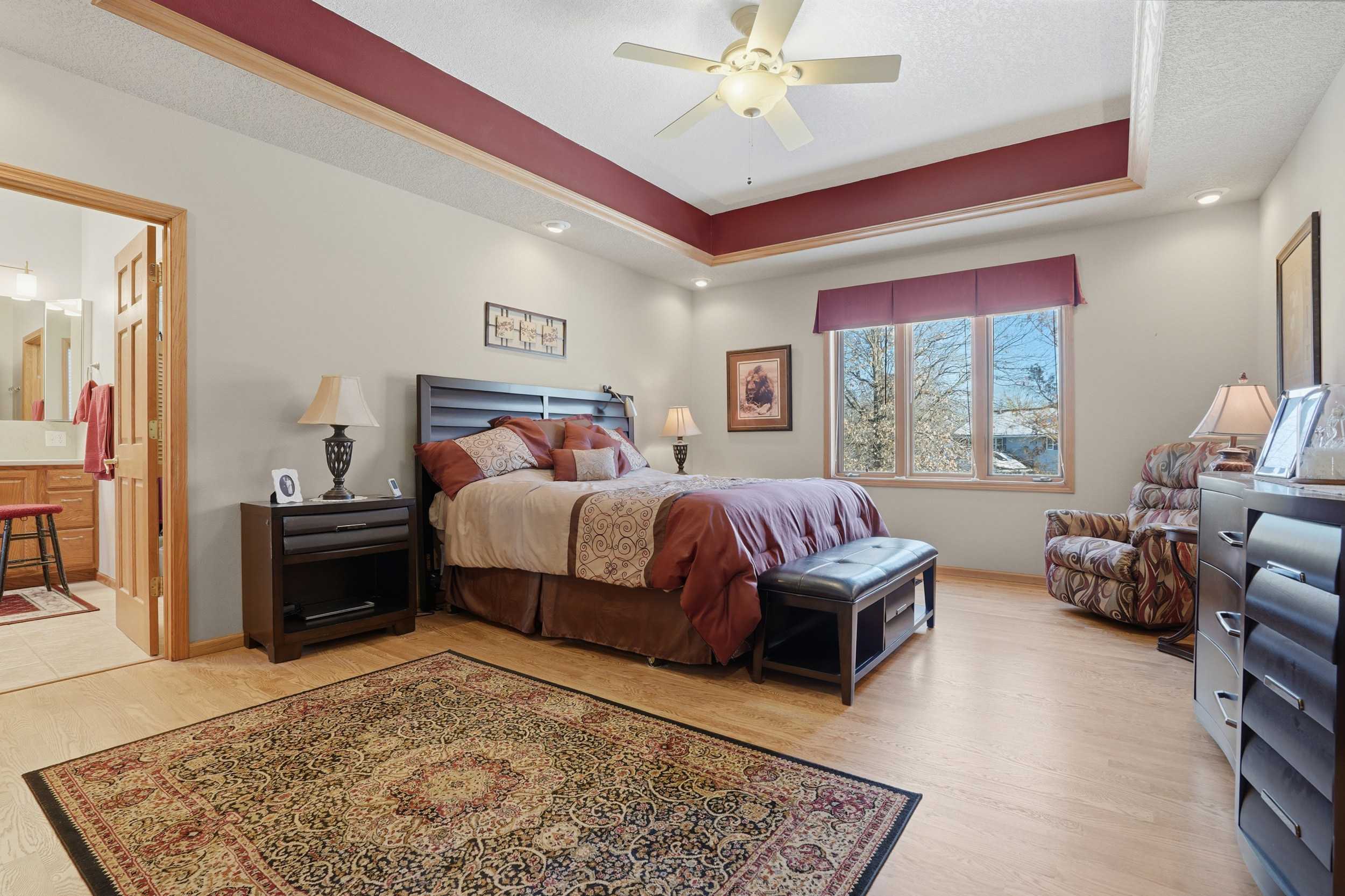 Washington, Iowa, 52353, United States, 5 Bedrooms Bedrooms, ,3 BathroomsBathrooms,Residential,For Sale,2008132