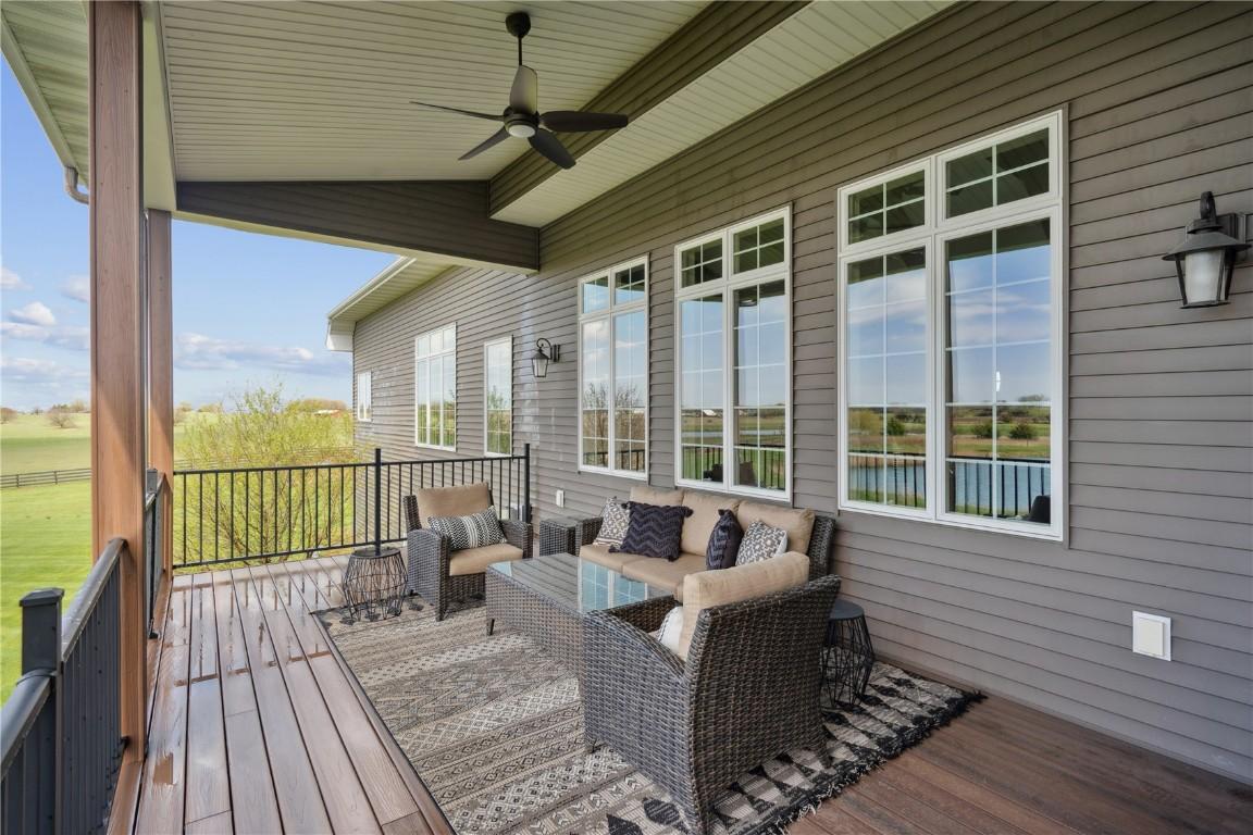 Vinton, Iowa, 52349, United States, 5 Bedrooms Bedrooms, ,6 BathroomsBathrooms,Residential,For Sale,1980405