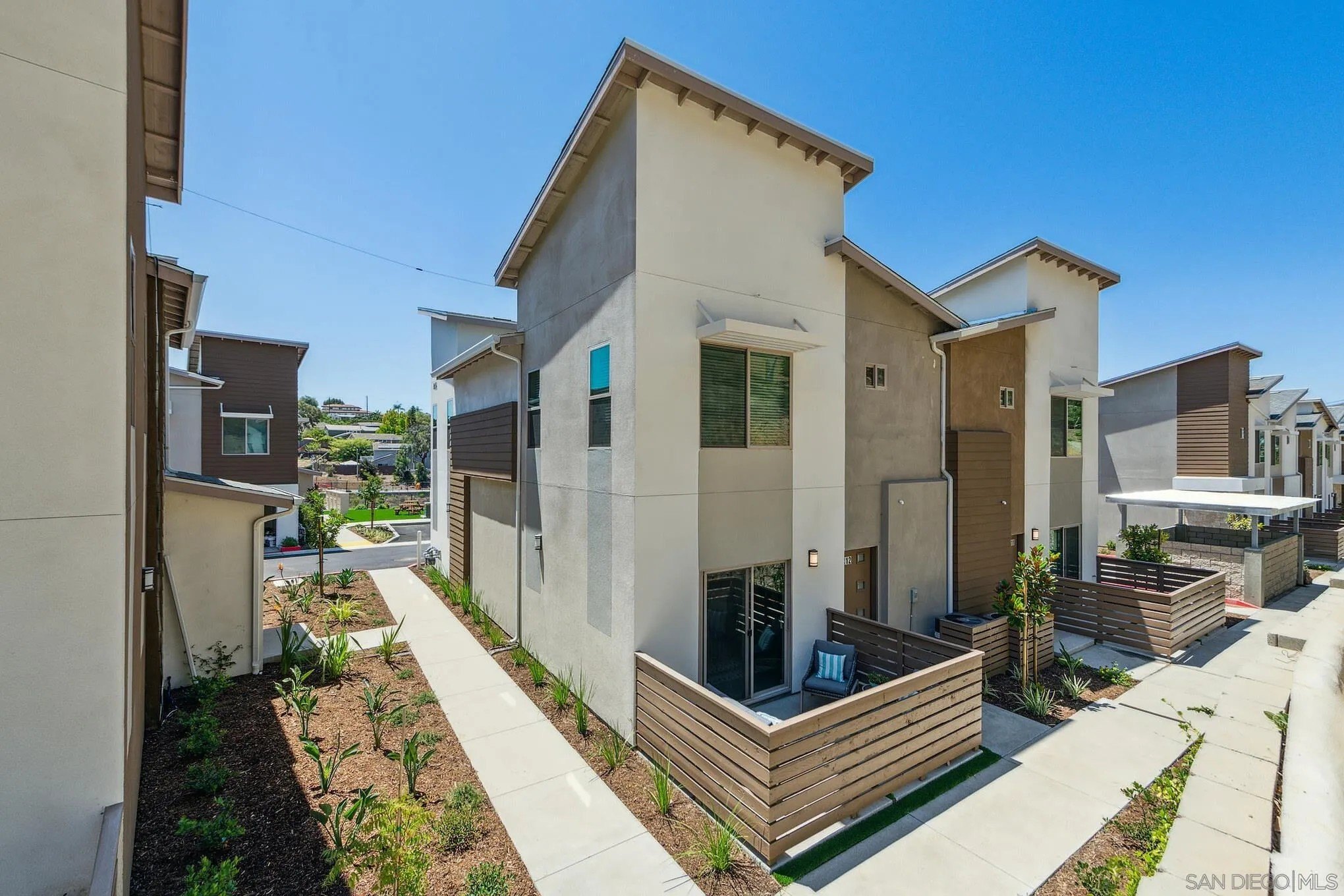 Vista, California, 92084, United States, 90 Bedrooms Bedrooms, ,112 BathroomsBathrooms,Residential,For Sale,1902308
