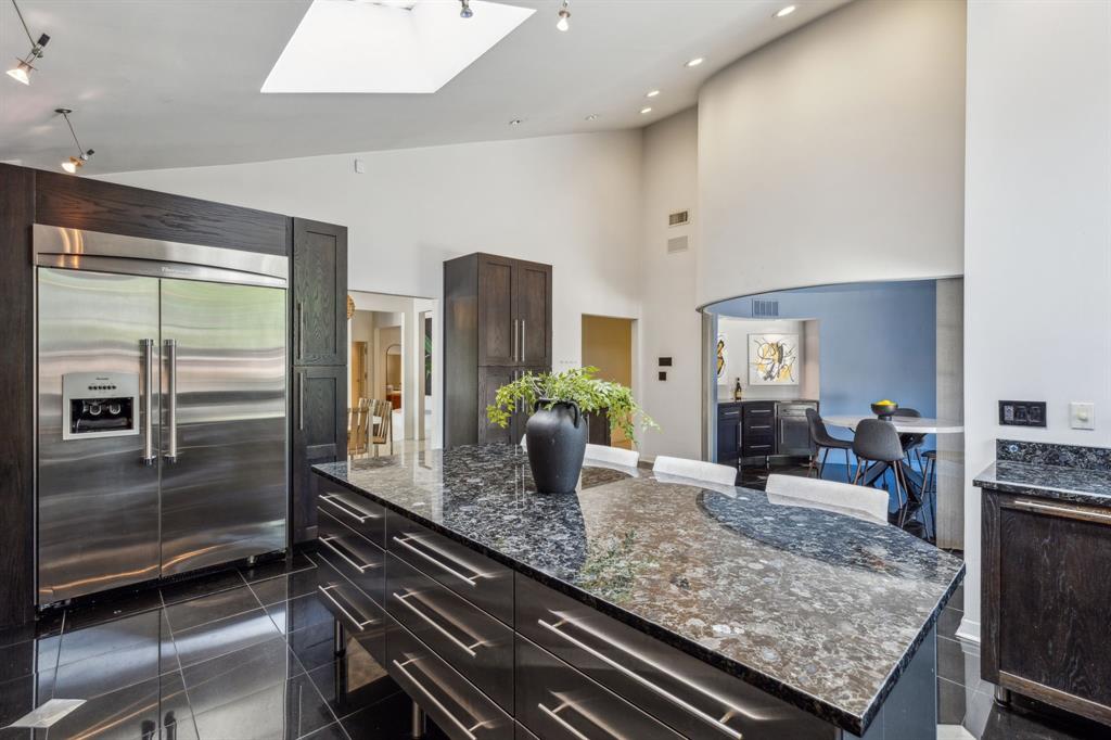 Dallas, Texas, 75229, United States, 5 Bedrooms Bedrooms, ,7 BathroomsBathrooms,Residential,For Sale,1821144