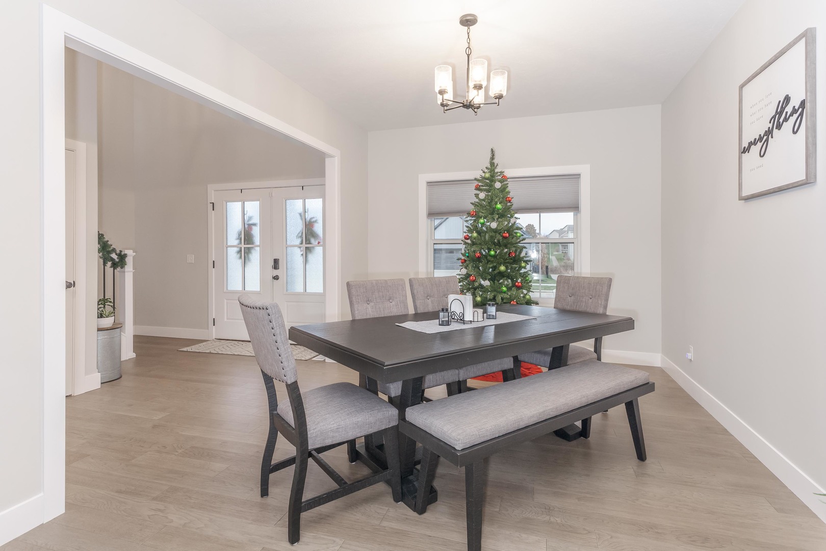 Bloomington, Illinois, 61705, United States, 4 Bedrooms Bedrooms, ,4 BathroomsBathrooms,Residential,For Sale,1996061