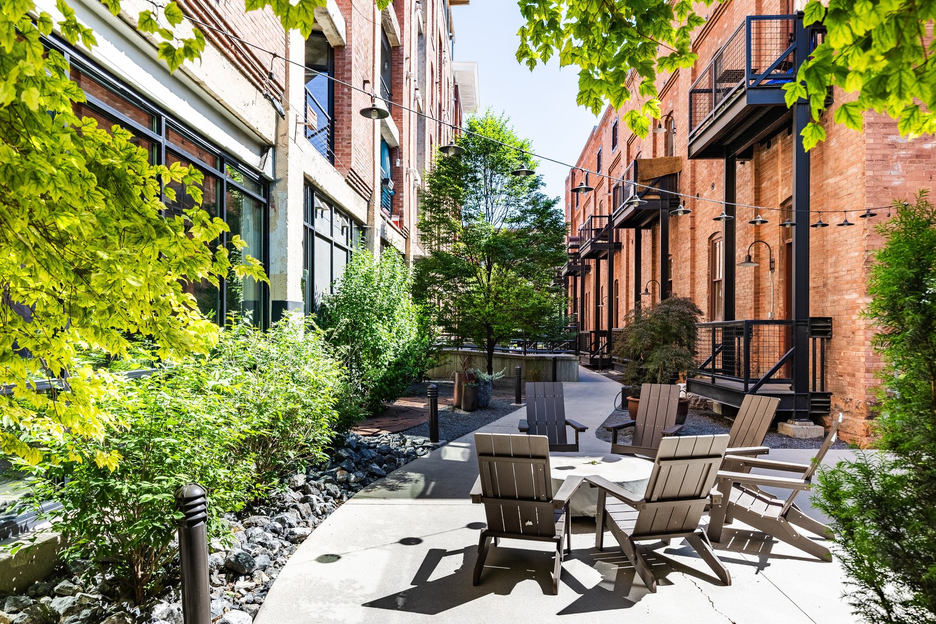  Downtown Historic Loft Meets Smart-Tech Modern Luxury - 物件實景