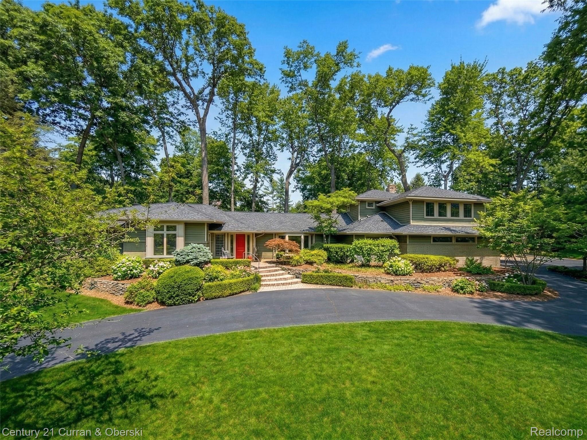 Bloomfield Hills, Michigan, 48301, United States, 4 Bedrooms Bedrooms, ,4 BathroomsBathrooms,Residential,For Sale,2035852