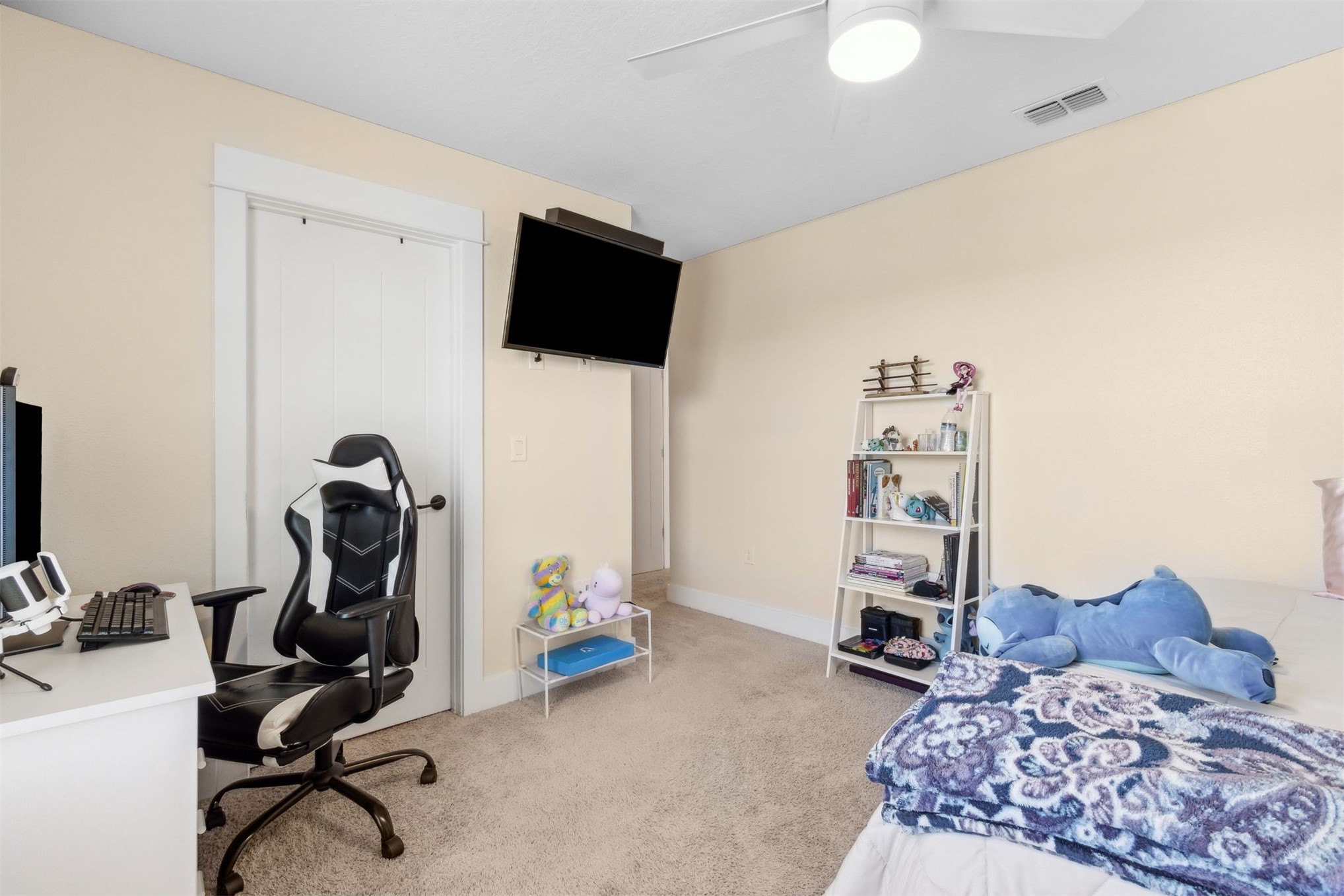 Fernandina Beach, Florida, 32034, United States, 4 Bedrooms Bedrooms, ,3 BathroomsBathrooms,Residential,For Sale,2033500