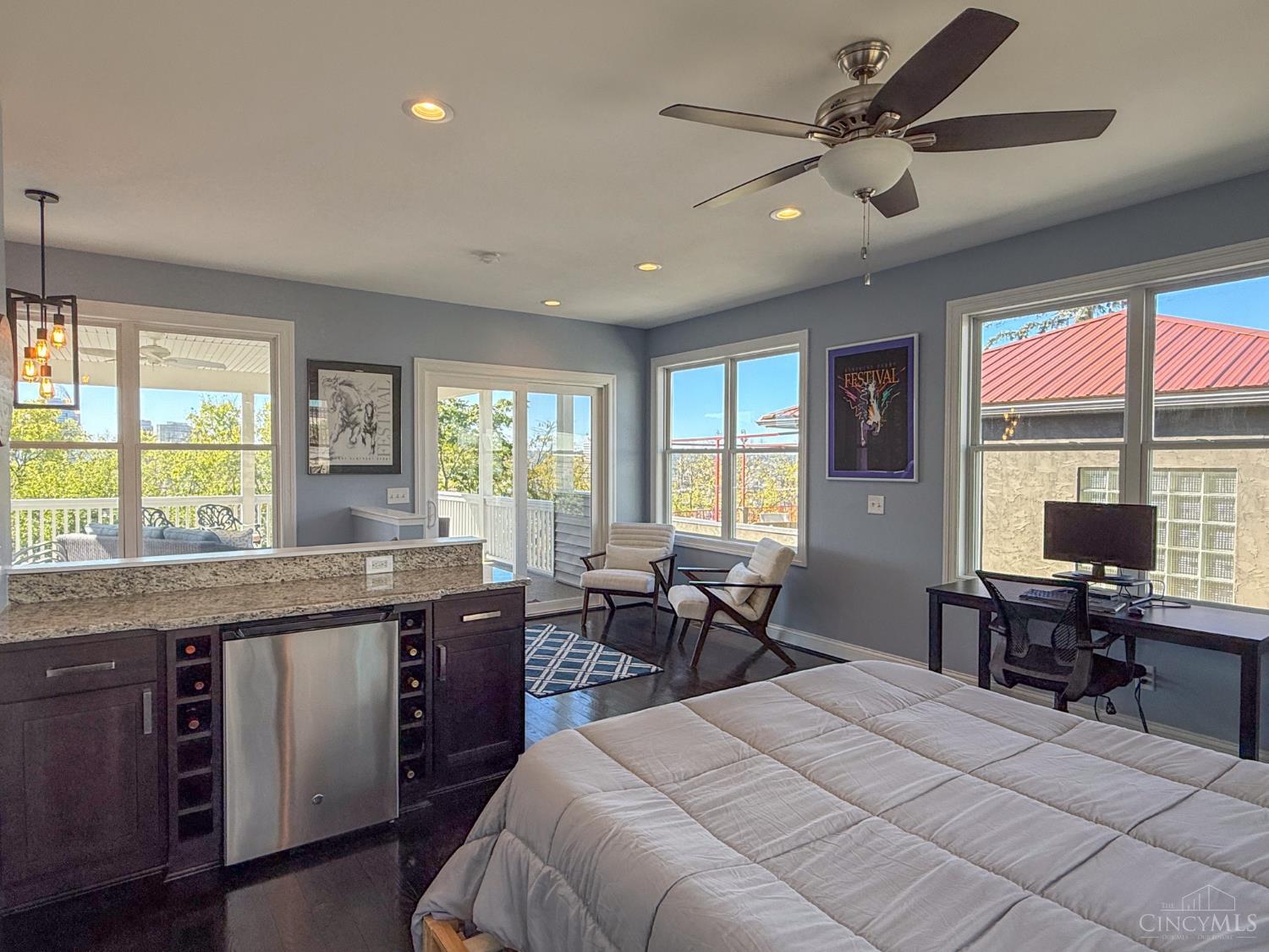 Cincinnati, Ohio, 45202, United States, 3 Bedrooms Bedrooms, ,4 BathroomsBathrooms,Residential,For Sale,1968931