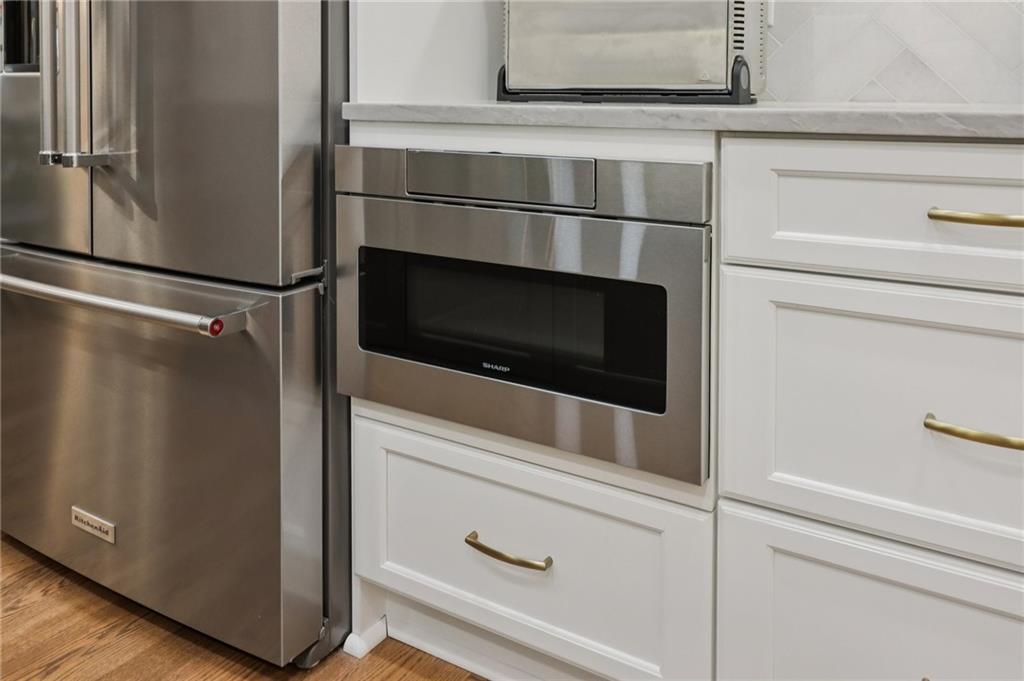 Alpharetta, Georgia, 30009, United States, 5 Bedrooms Bedrooms, ,4 BathroomsBathrooms,Residential,For Sale,1976407