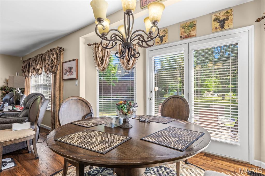 Farmington, Missouri, 63640, United States, 3 Bedrooms Bedrooms, ,3 BathroomsBathrooms,Residential,For Sale,1942281