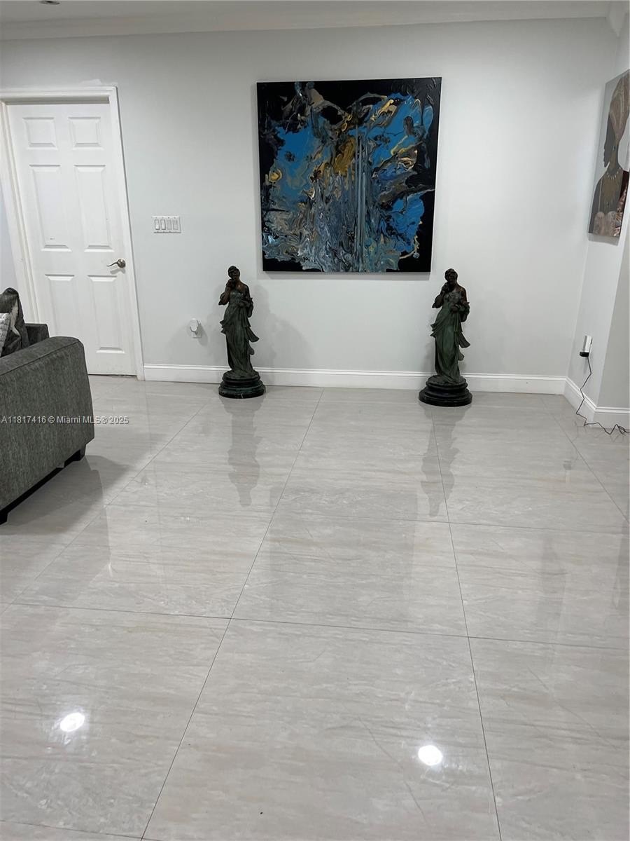 Miami, Florida, 33155, United States, 6 Bedrooms Bedrooms, ,4 BathroomsBathrooms,Residential,For Sale,1979278