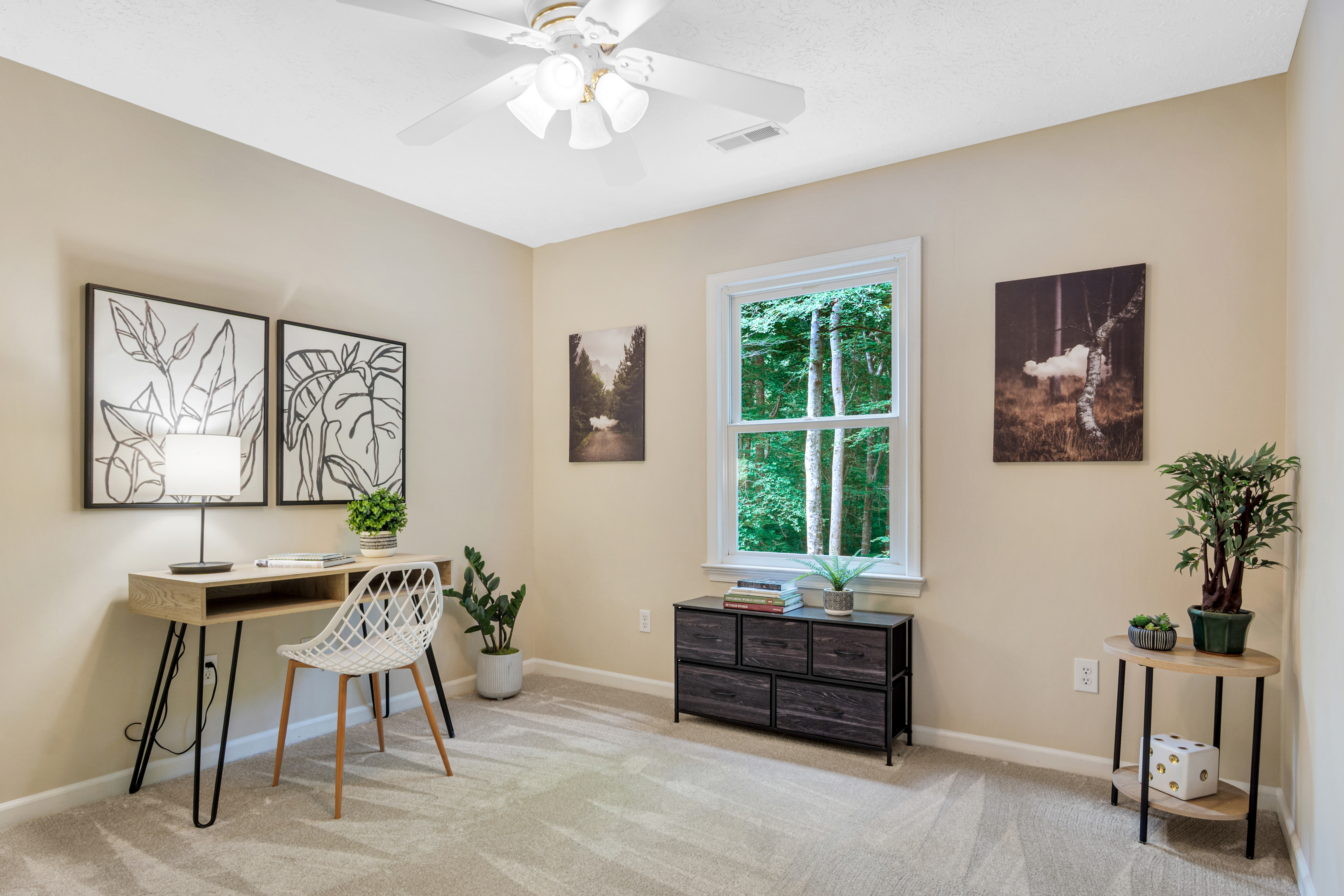 Williamsburg, Virginia, 23185, United States, 4 Bedrooms Bedrooms, ,4 BathroomsBathrooms,Residential,For Sale,1892691