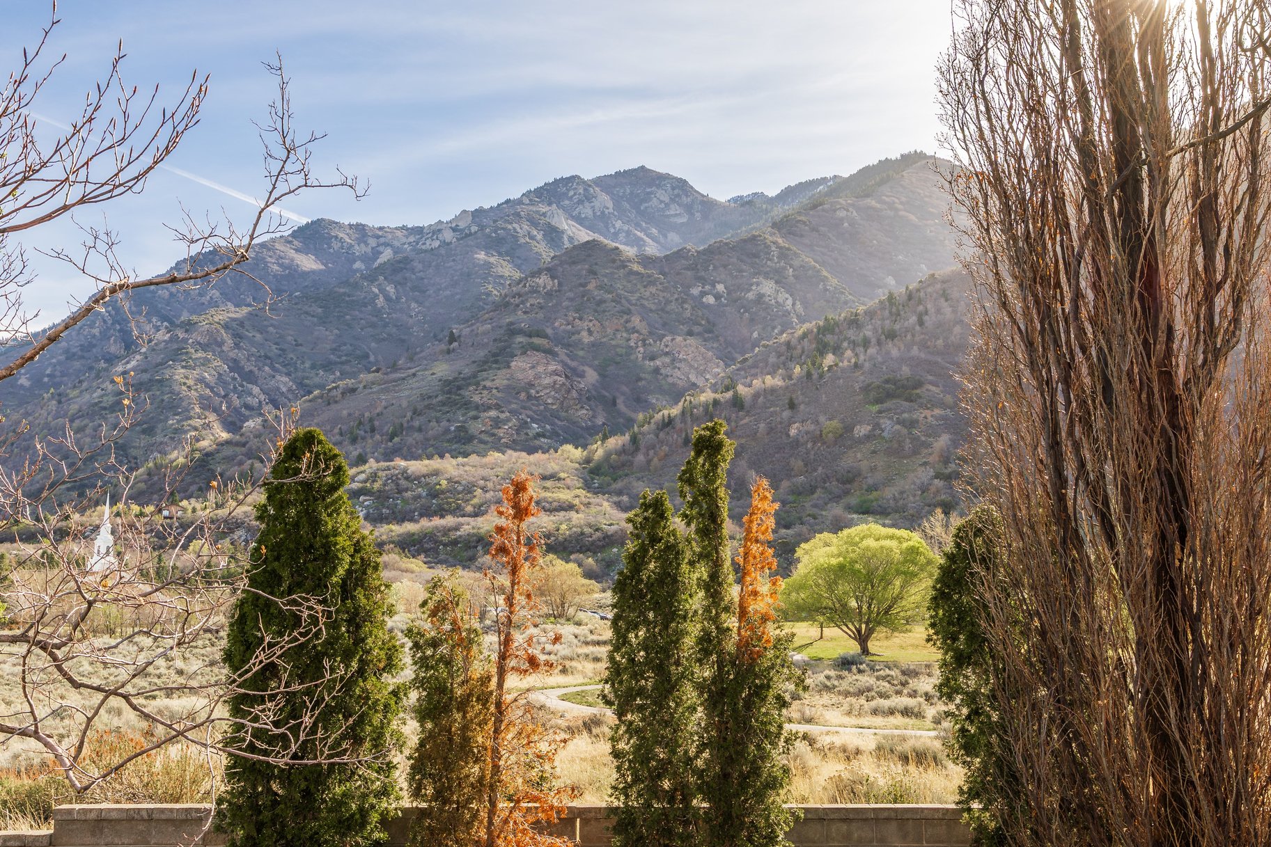  Updated Sandy Home With One of a Kind Location With Unobstructed Mountain Views - 物件實景