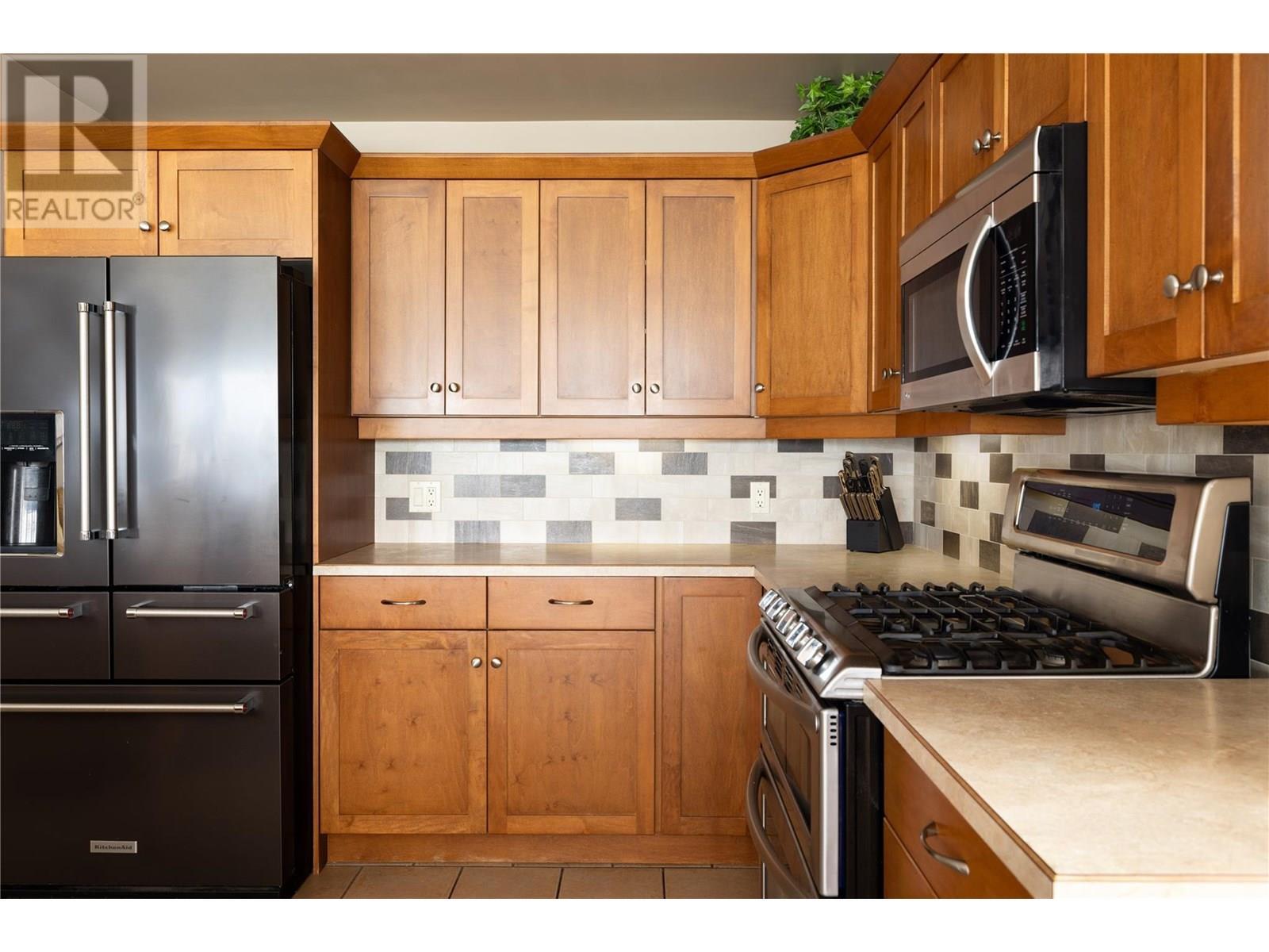 COLDSTREAM, British Columbia, V1B 3E8, CA, 3 Bedrooms Bedrooms, ,2 BathroomsBathrooms,Residential,For Sale,1837127