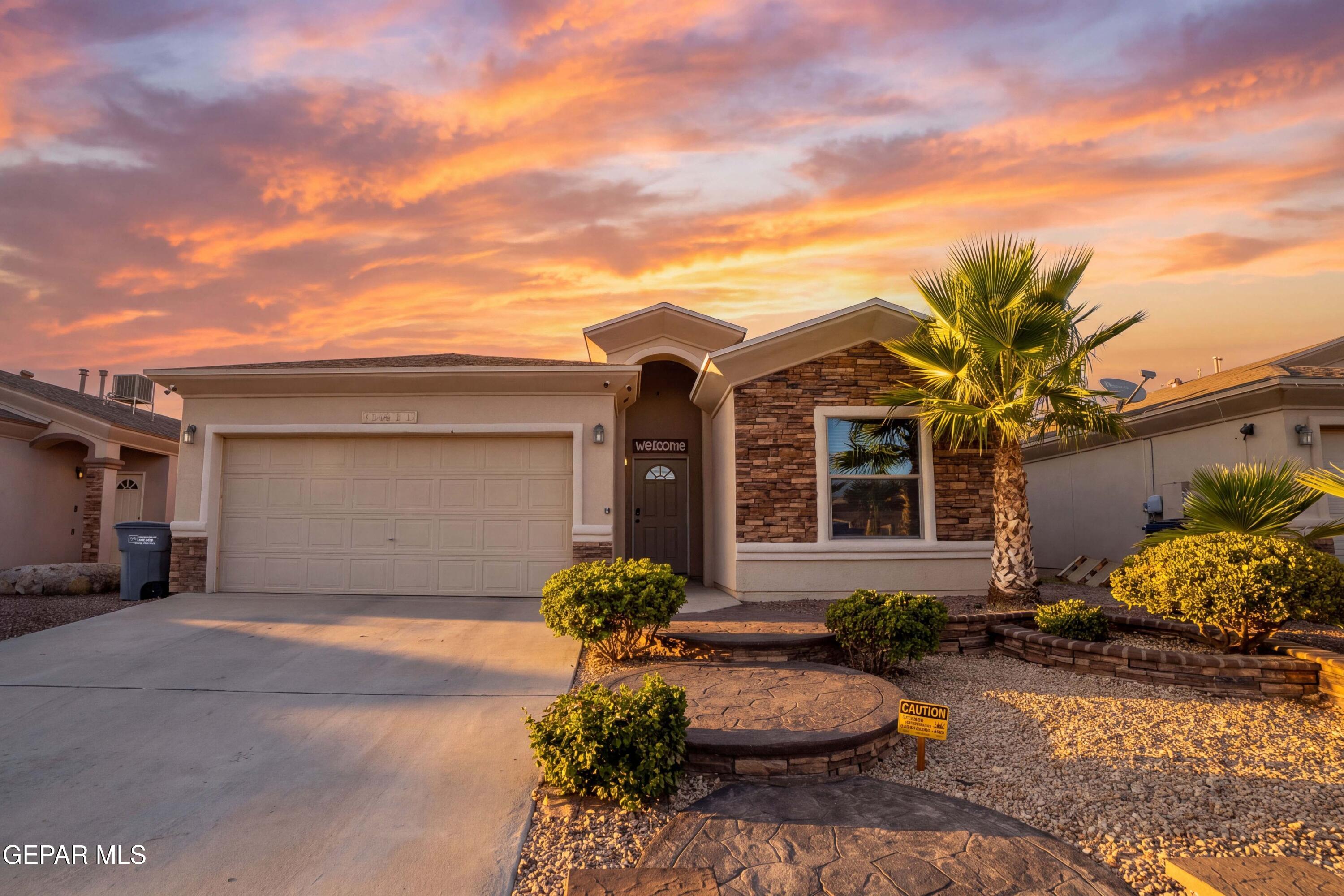 John Risinger Ave, El Paso, TX 79938