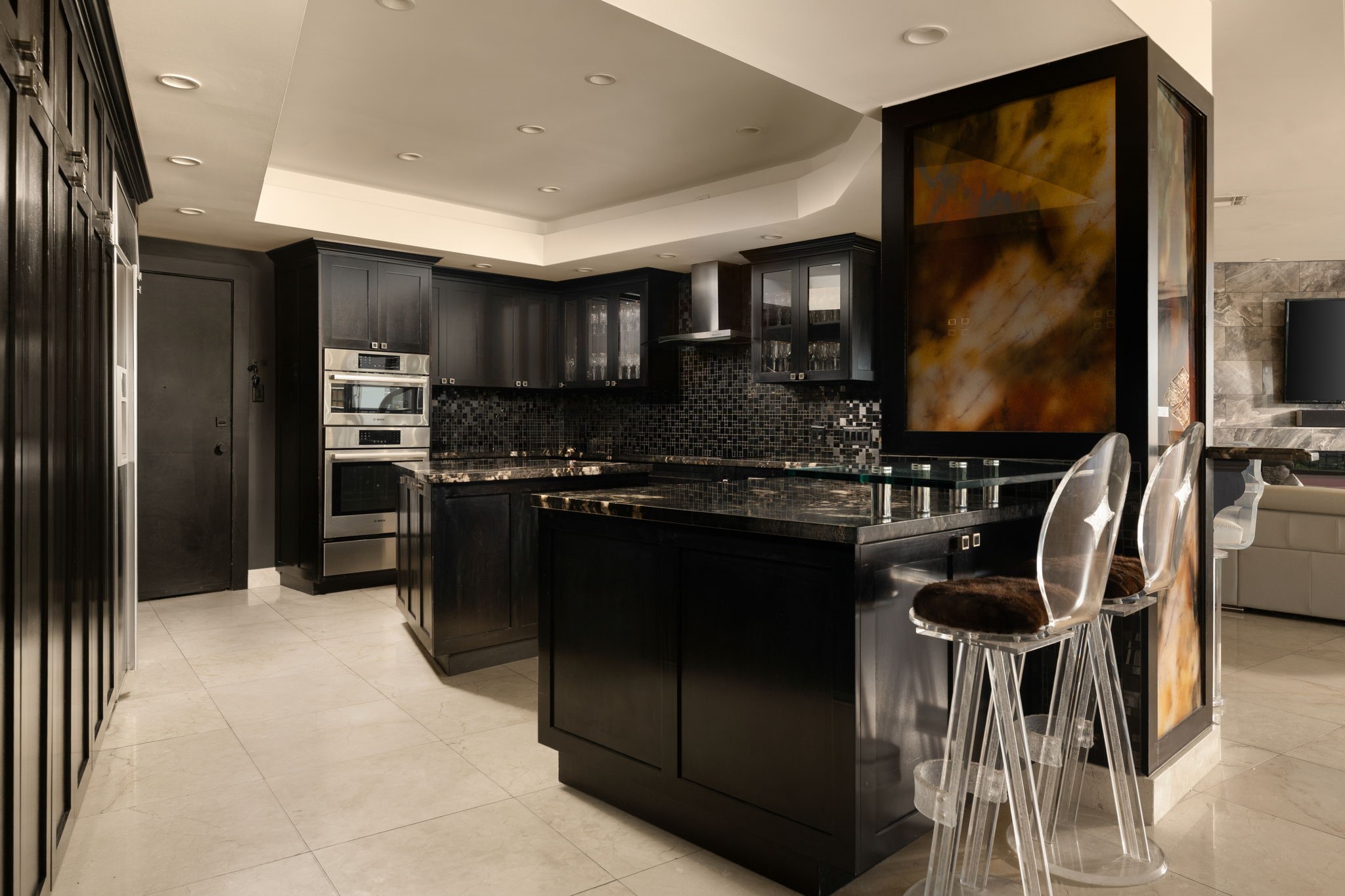  5050 Woodway Drive #8N - 物件實景