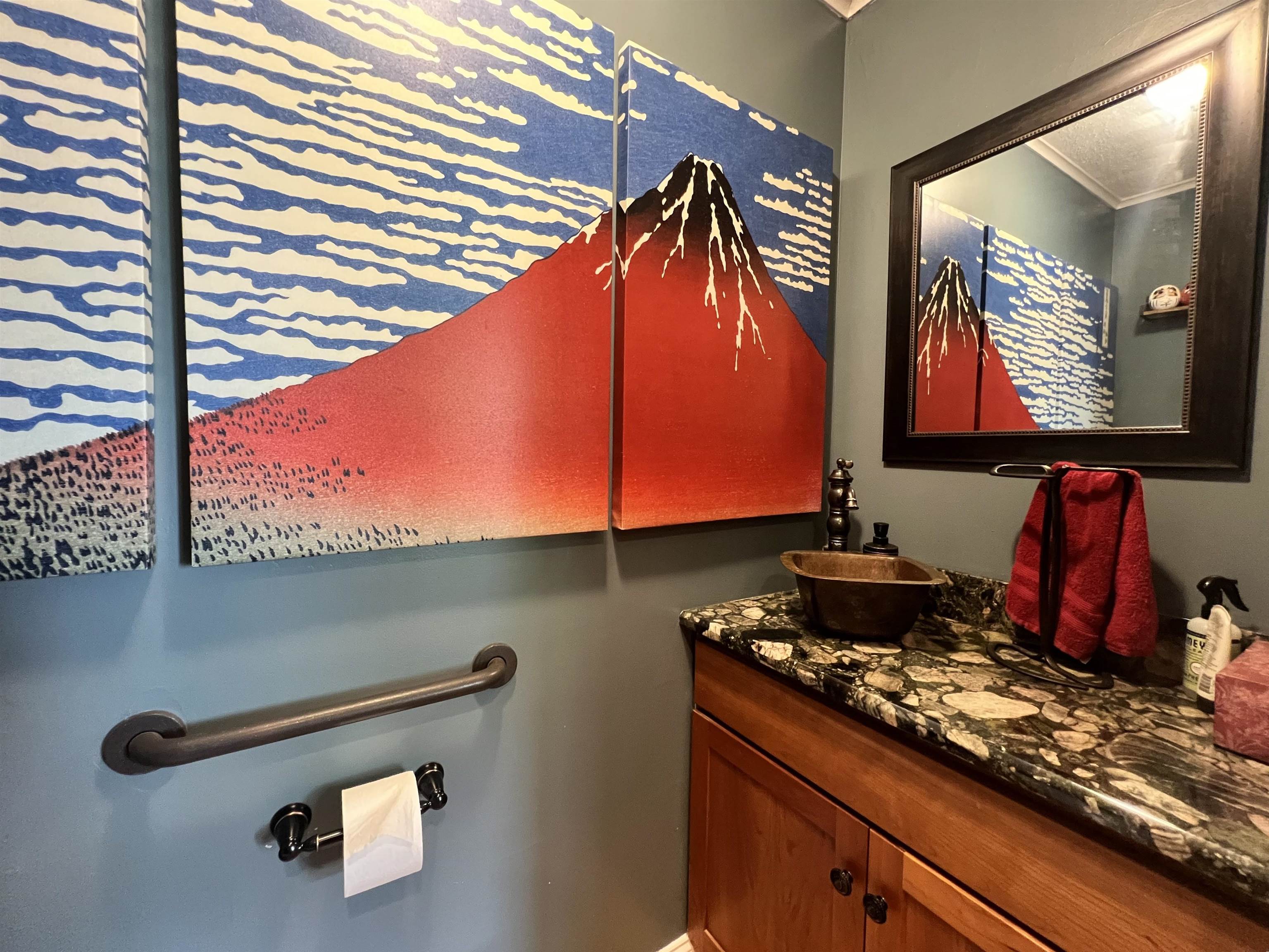 Grantham, New Hampshire, 03753, United States, 3 Bedrooms Bedrooms, ,4 BathroomsBathrooms,Residential,For Sale,1839994