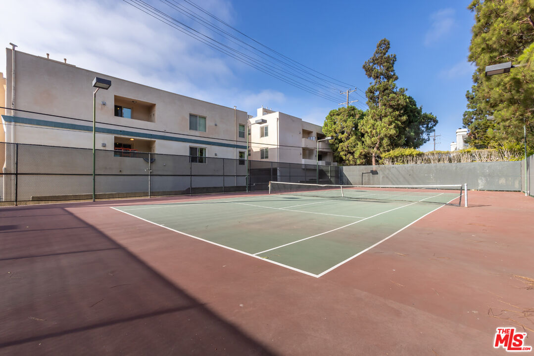 Playa Del Rey, California, 90293, United States, 1 Bedroom Bedrooms, ,1 BathroomBathrooms,Residential,For Sale,1940076