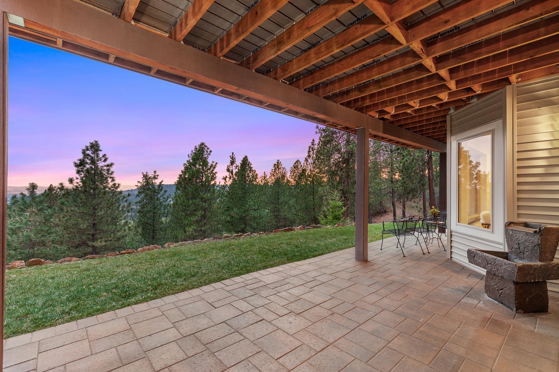 Newman Lake, Washington, 99025, United States, 3 Bedrooms Bedrooms, ,4 BathroomsBathrooms,Residential,For Sale,2028659