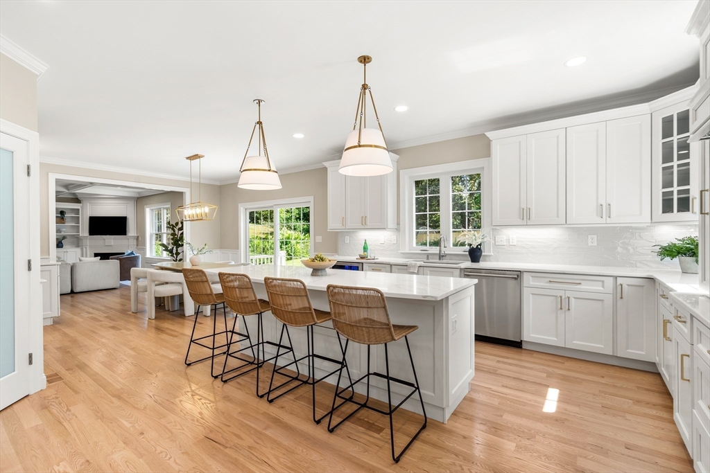 Lexington, Massachusetts, 02420, United States, 5 Bedrooms Bedrooms, ,8 BathroomsBathrooms,Residential,For Sale,1932093